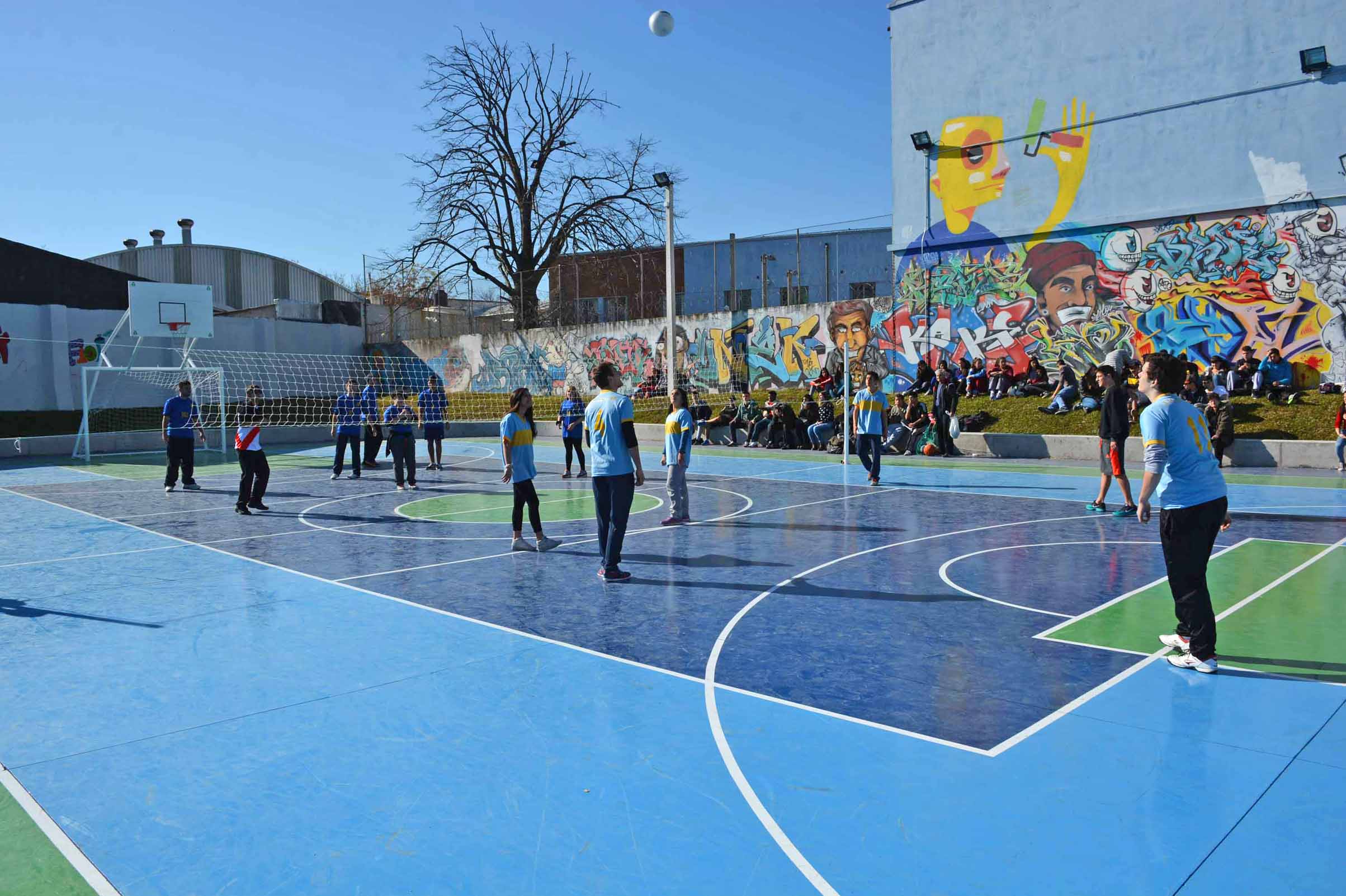 Inauguración de un nuevo espacio polideportivo junto al liceo N° 68