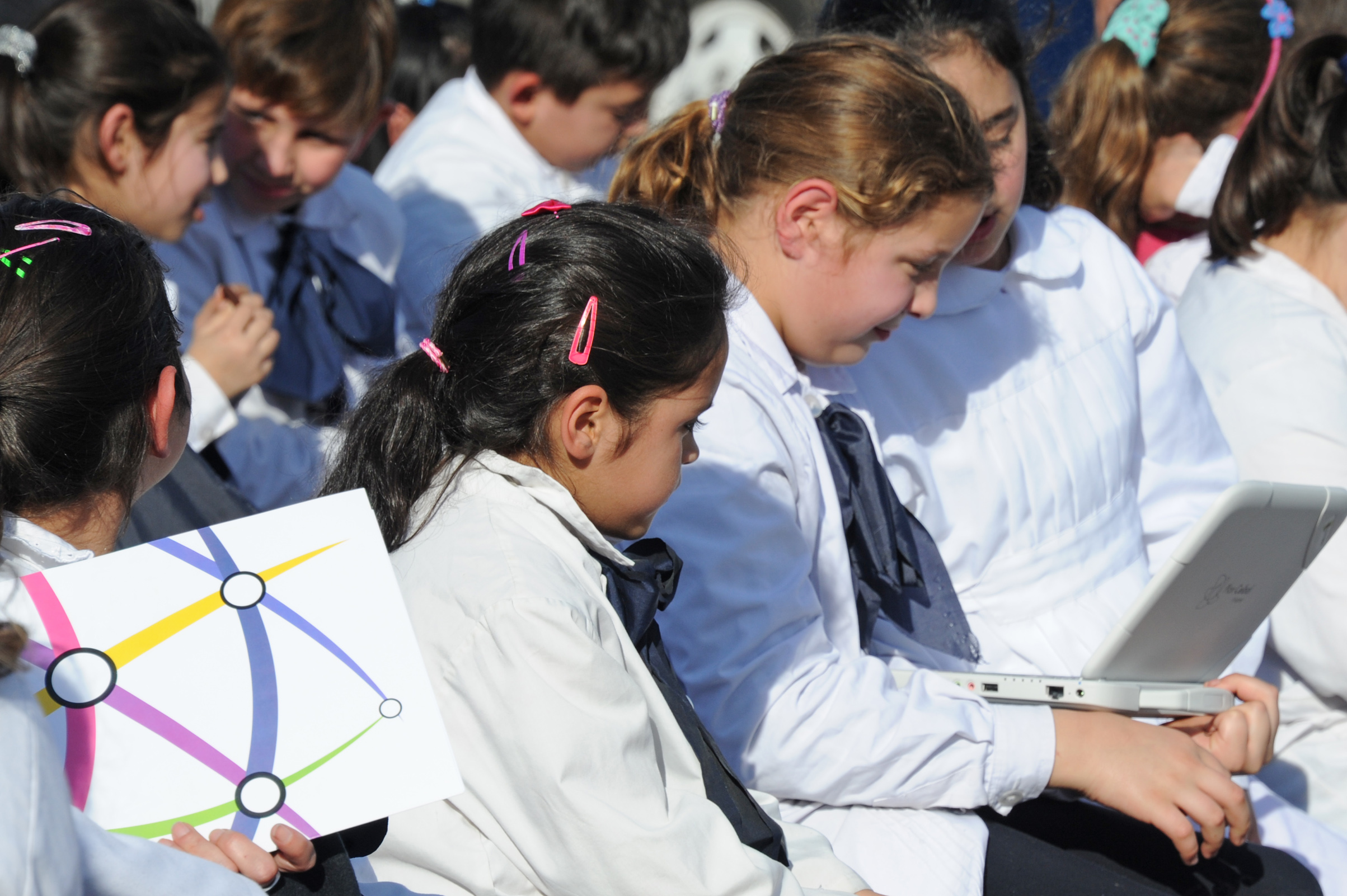 Escolares durante la realización del evento Desafíos Profundos
