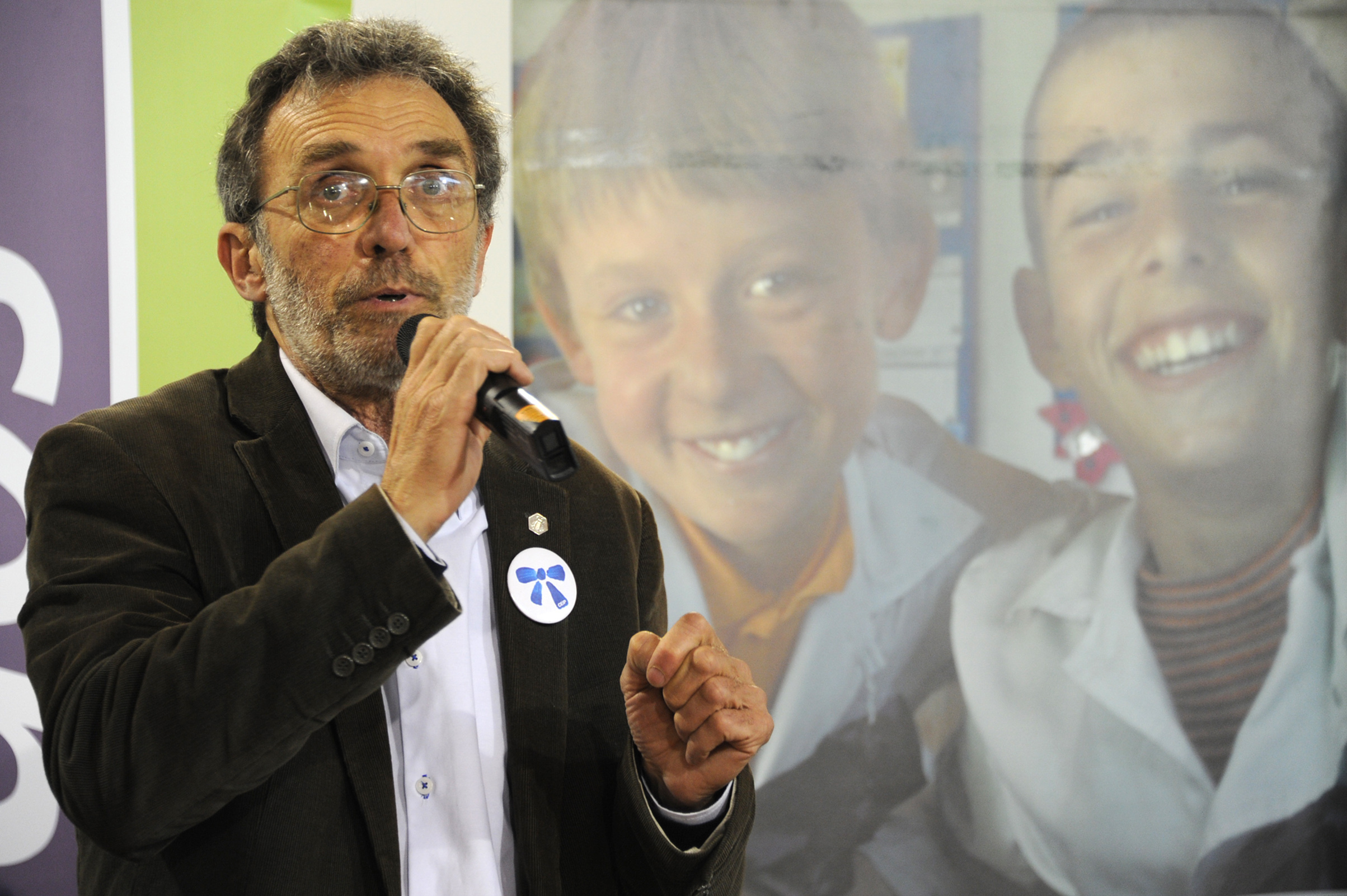 Consejero del CEIP, Héctor Florit, dirigiéndose a los presentes