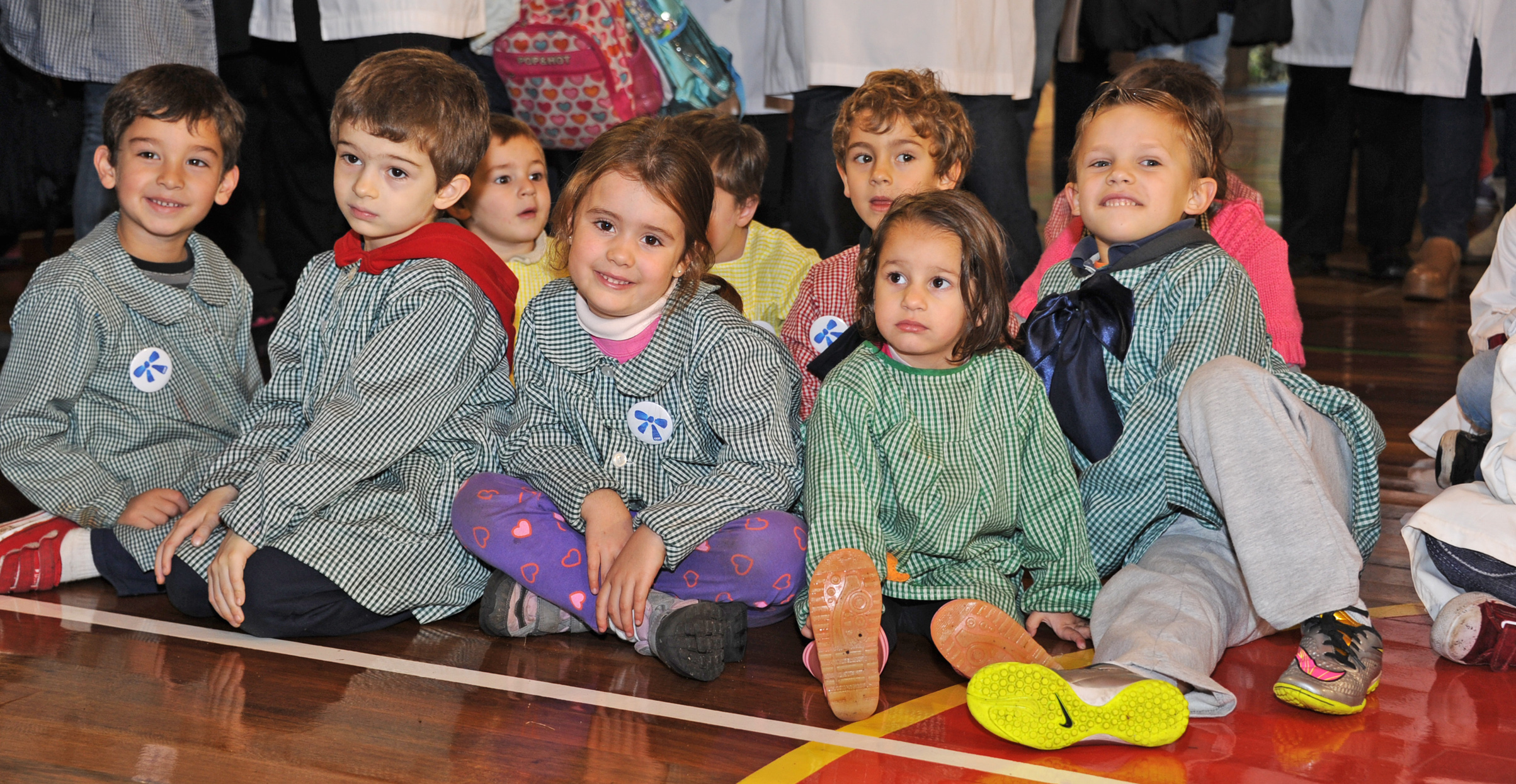Preescolares durante el festejo