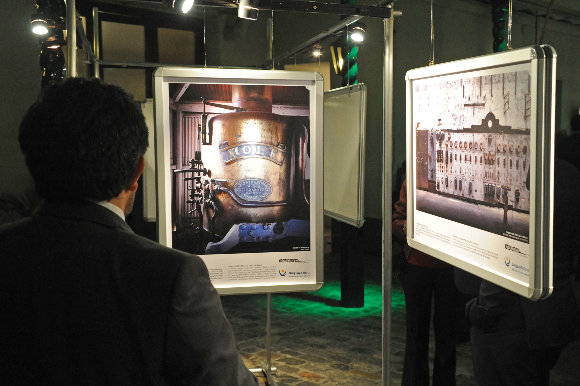 Muestra fotográfica del frigorífico Anglo, en el marco de la declaración del Paisaje industrial en Fray Bentos como Patrimonio Cultura de la Humanidad