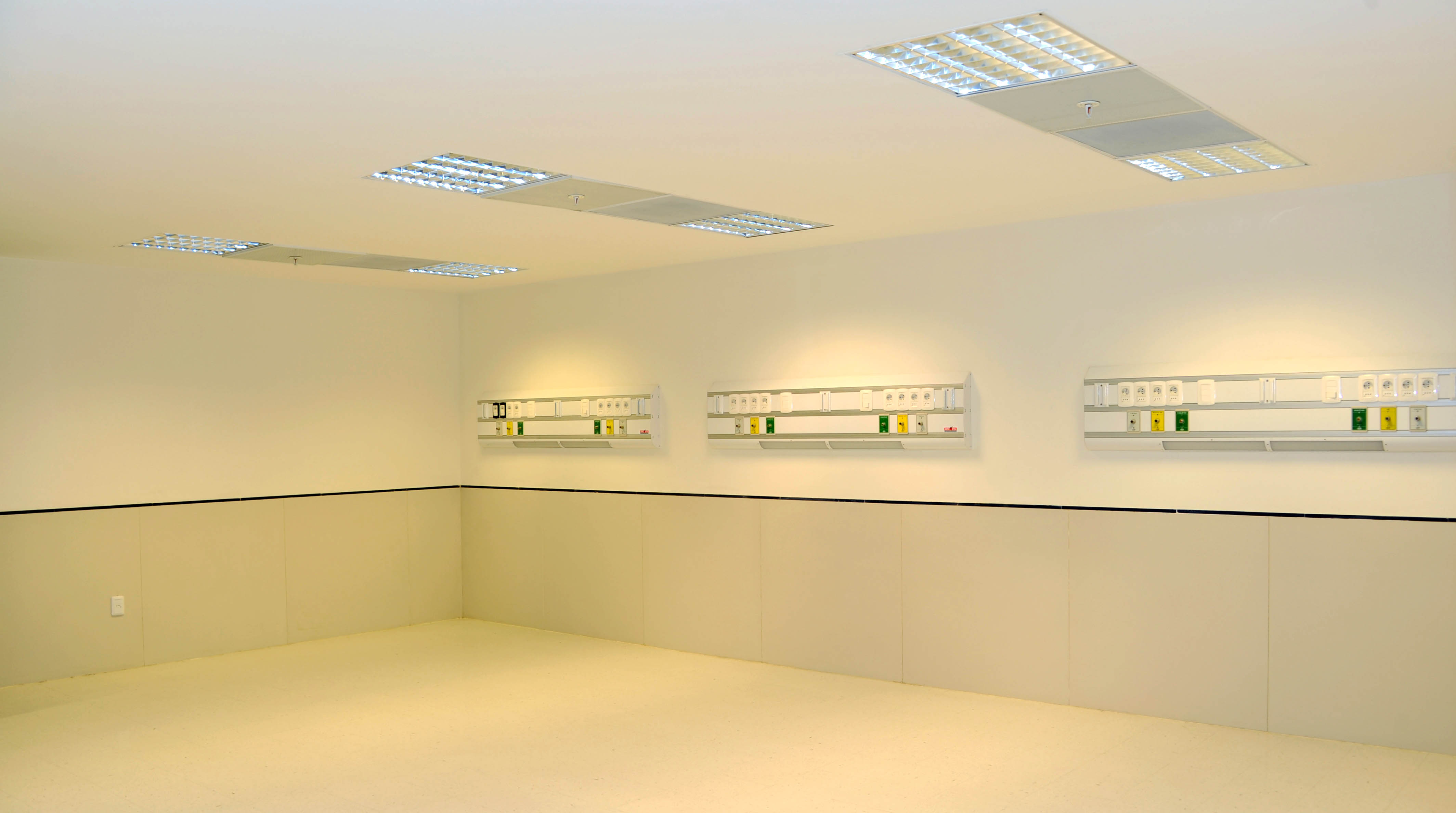 Salas de las nuevas instalaciones del Hospital Libertad