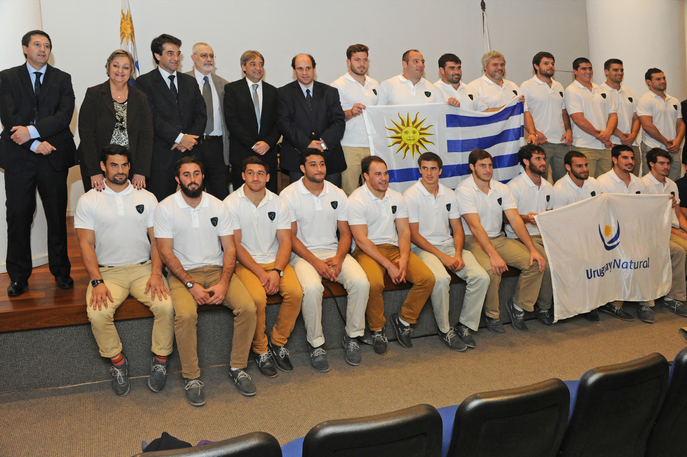 Autoridades junto a Selección Uruguaya de Rugby