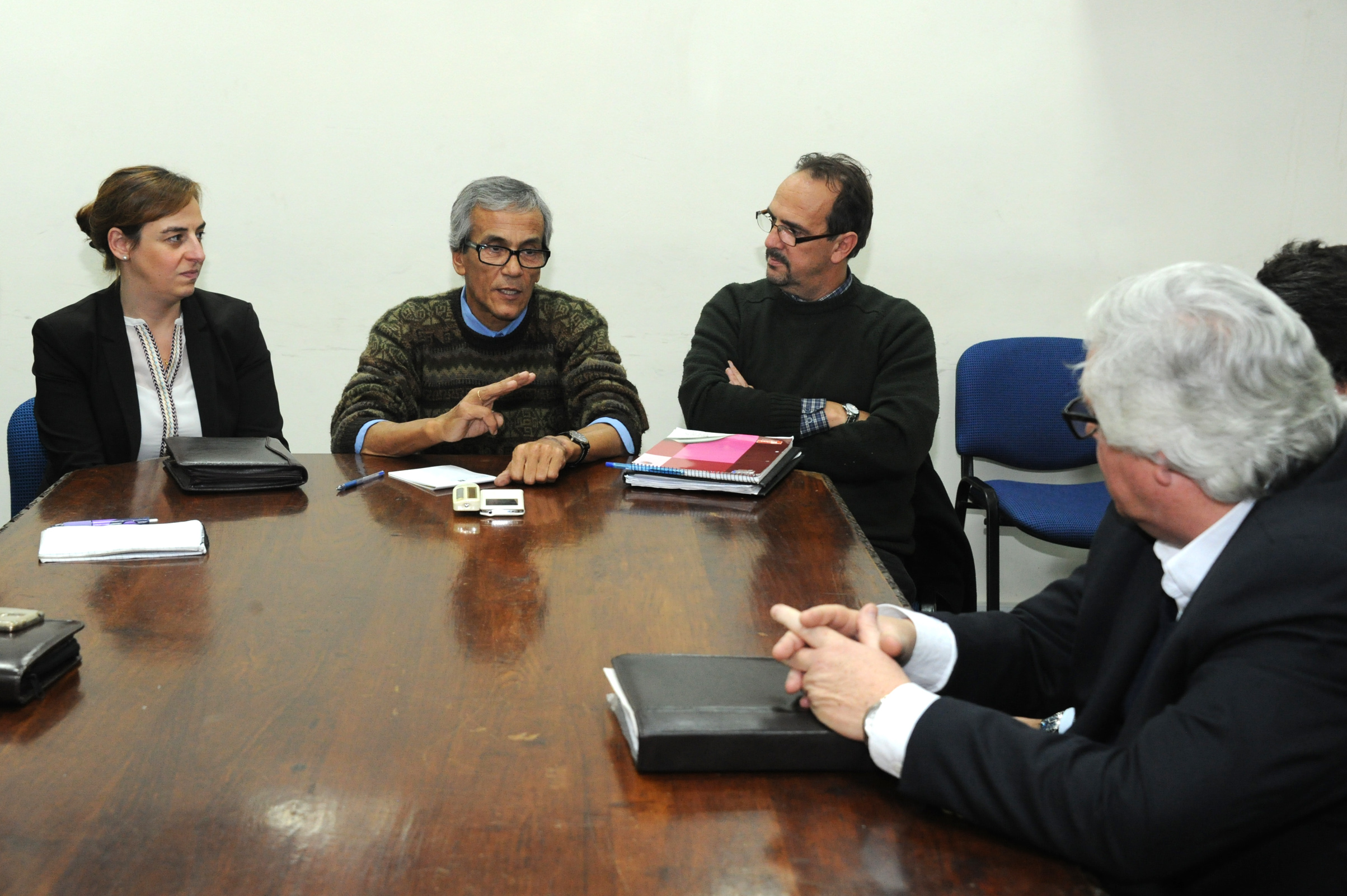 Trabajadores de FRIPUR y representantes de la empresa se reunieron con autoridades del Ministerio de Trabajo