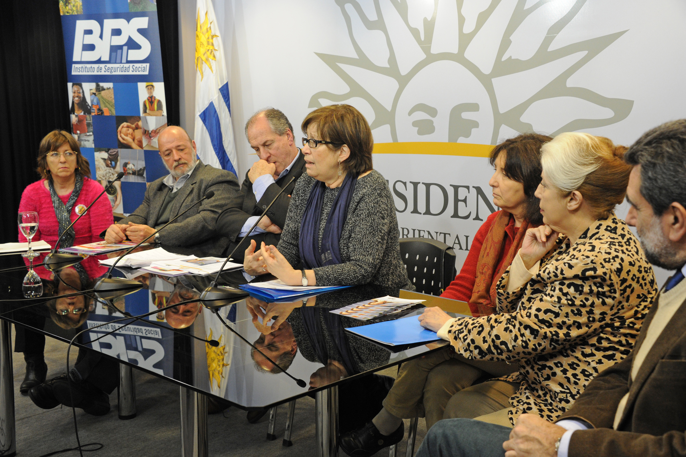 Ministra de Desarrollo Social, Marina Arismendi, haciendo uso de la palabra