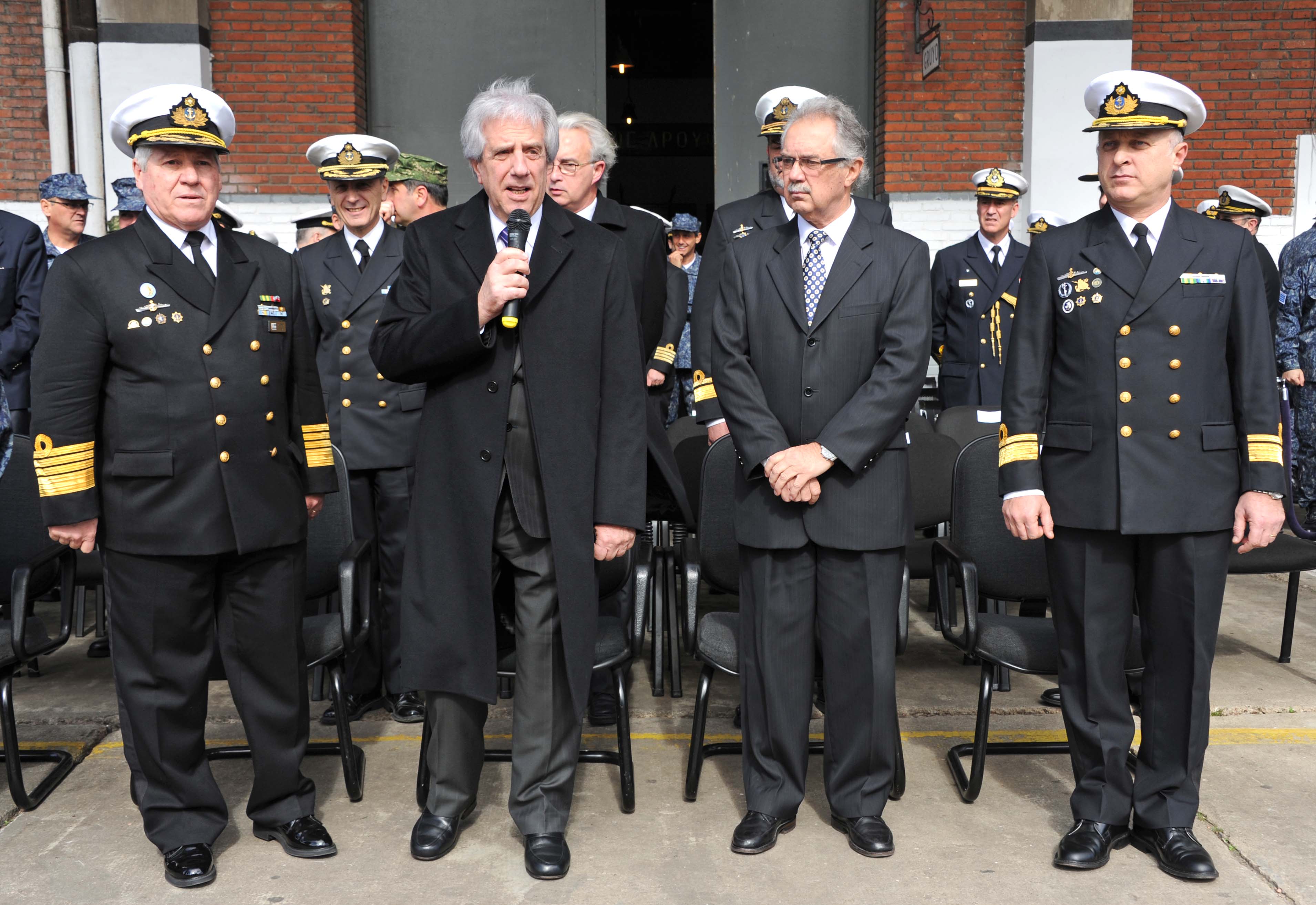Presidente Vázquez concurrió al 197º Aniversario del Comando de las Fuerzas del Mar