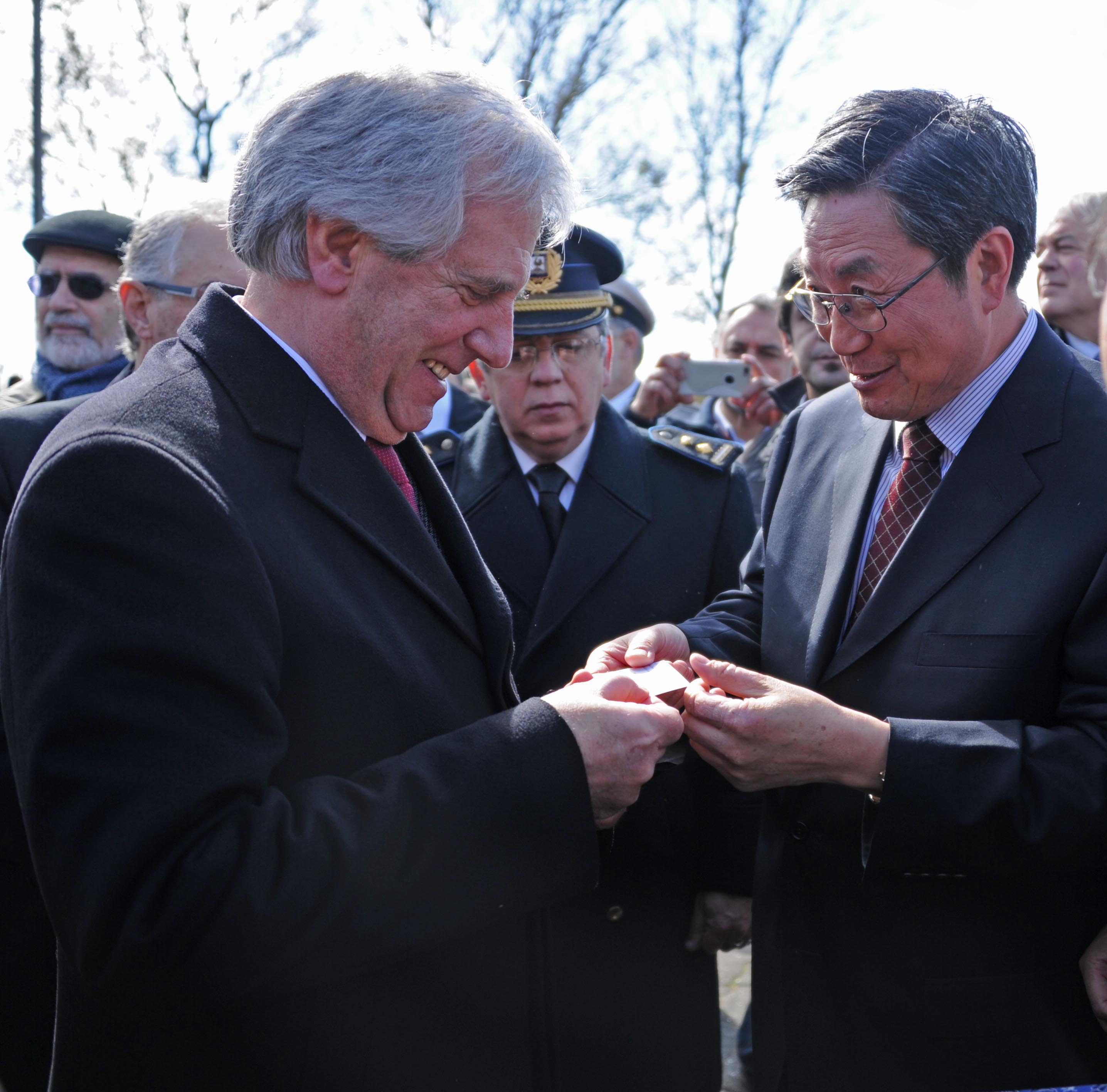 Presidente Vázquez encabezó el acto de 190° Aniversario de la Declaratoria de la Independencia