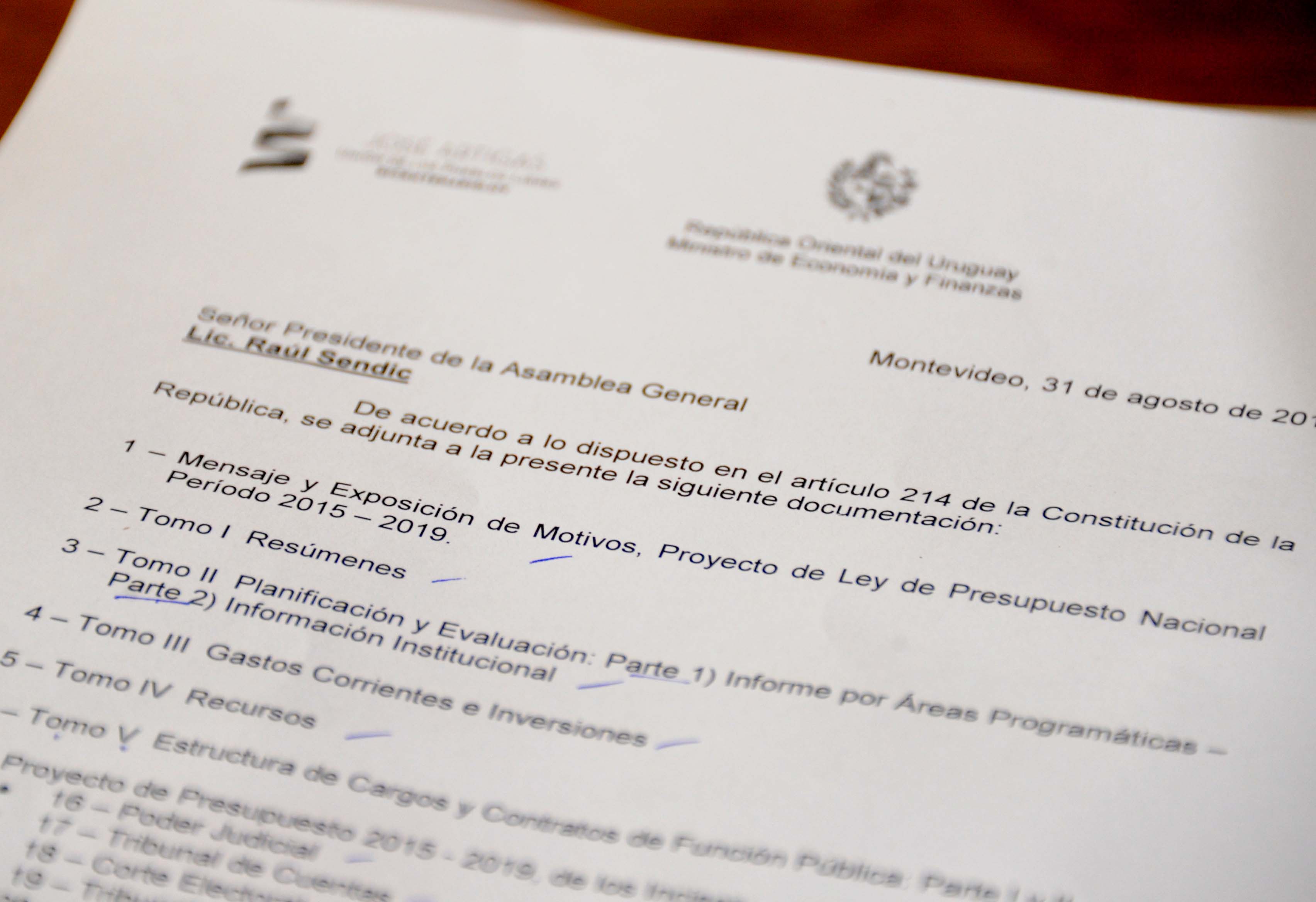 Poder Ejecutivo presentó al Legislativo Proyecto de Presupuesto Nacional 2015 - 2015