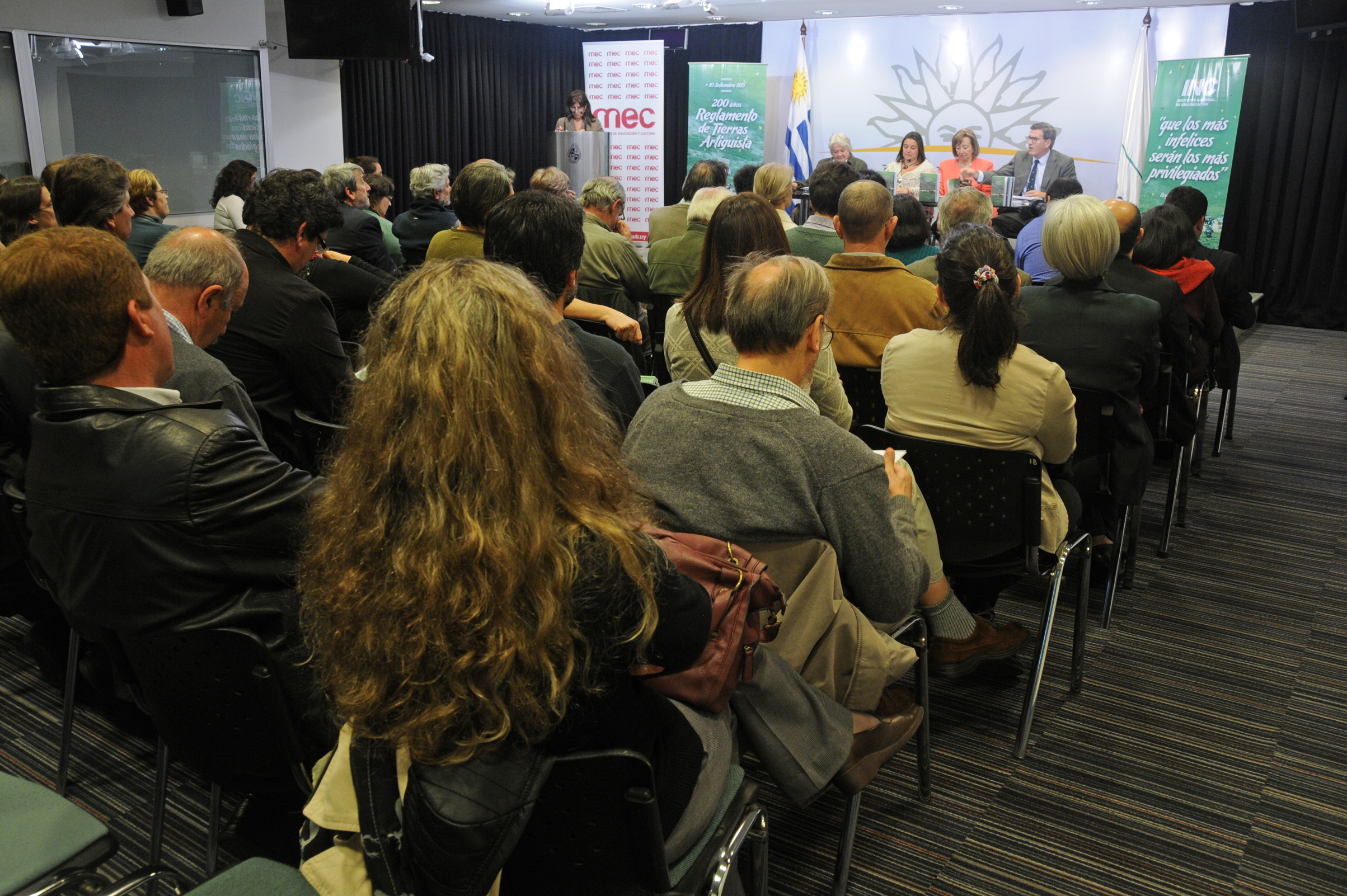 Presentación del libro de memorias del Seminario Tierra y Producción
