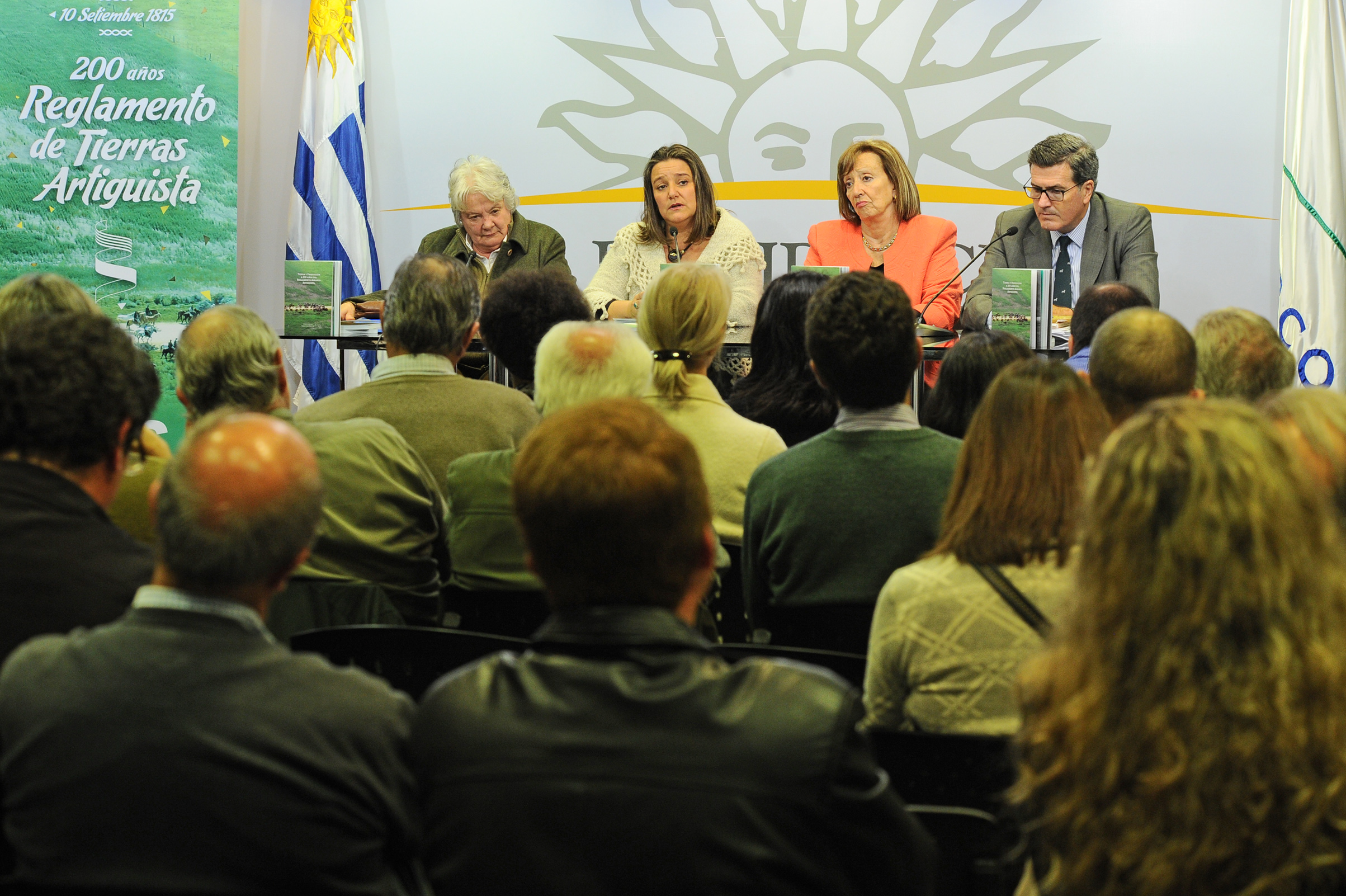 Autoridades asistentes al evento