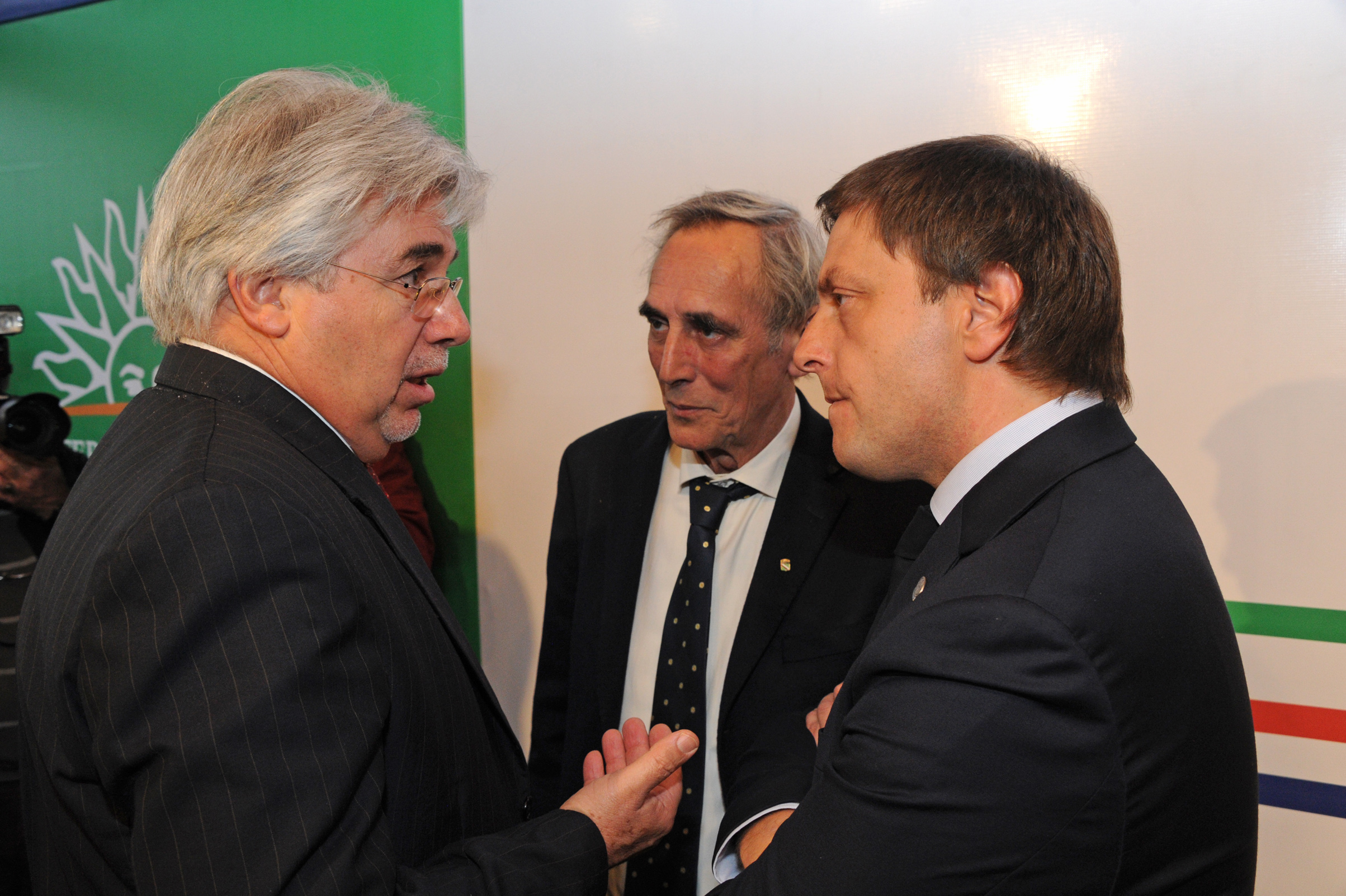 Ministro de Ganadería, Agricultura y Pesca, Tabaré Aguerre, antes de la ceremonia de inauguración del Stand del MGAP en la Expo Prado 2015