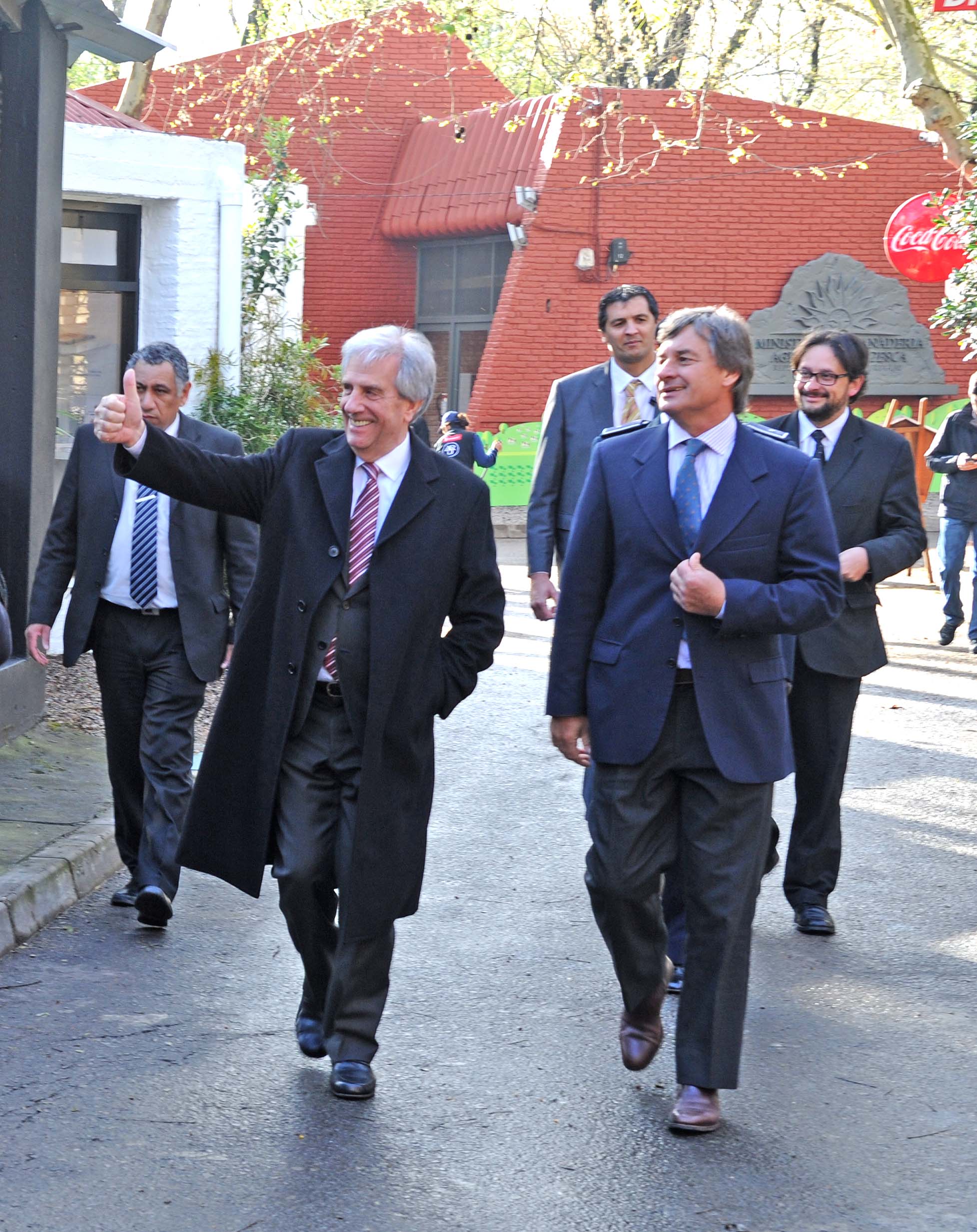 Tabaré Vázquez llegando a la Rural del Prado