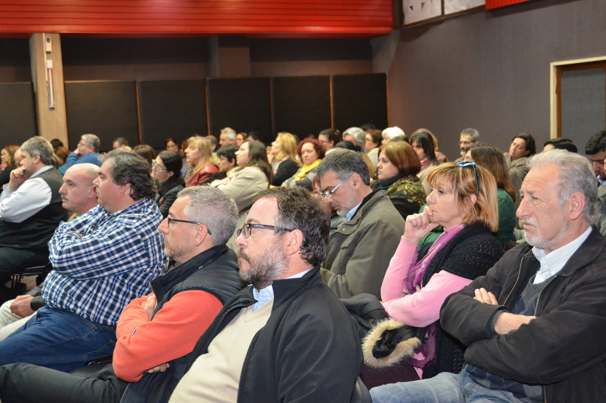 Encuentro realizado en el Salón de Actos de ASSE sobre asignación de recursos presupuestales para ASSE