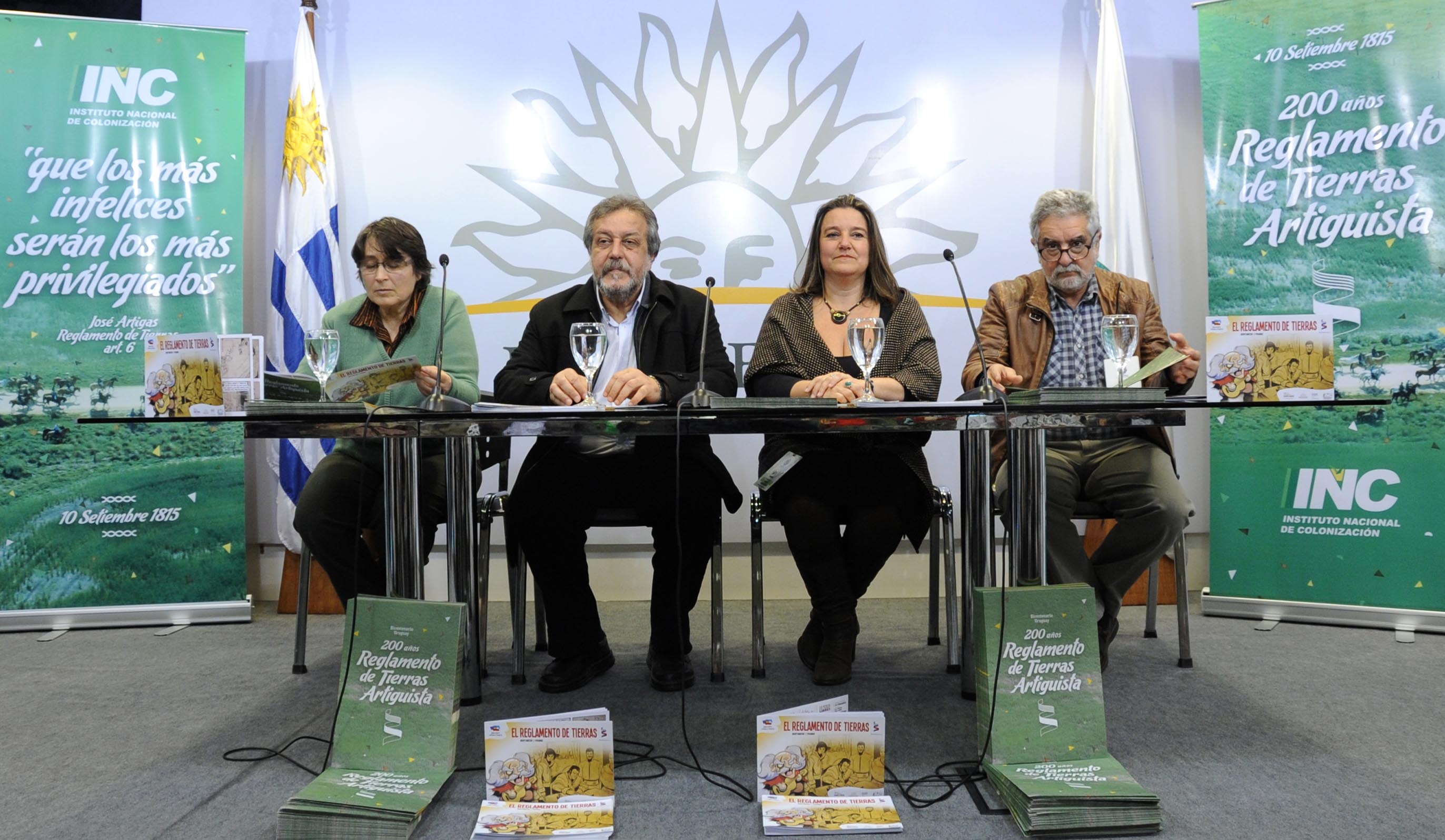 Alumnos de Escuelas Rurales y Agrarias recibieron materiales sobre Reglamento de Tierras
