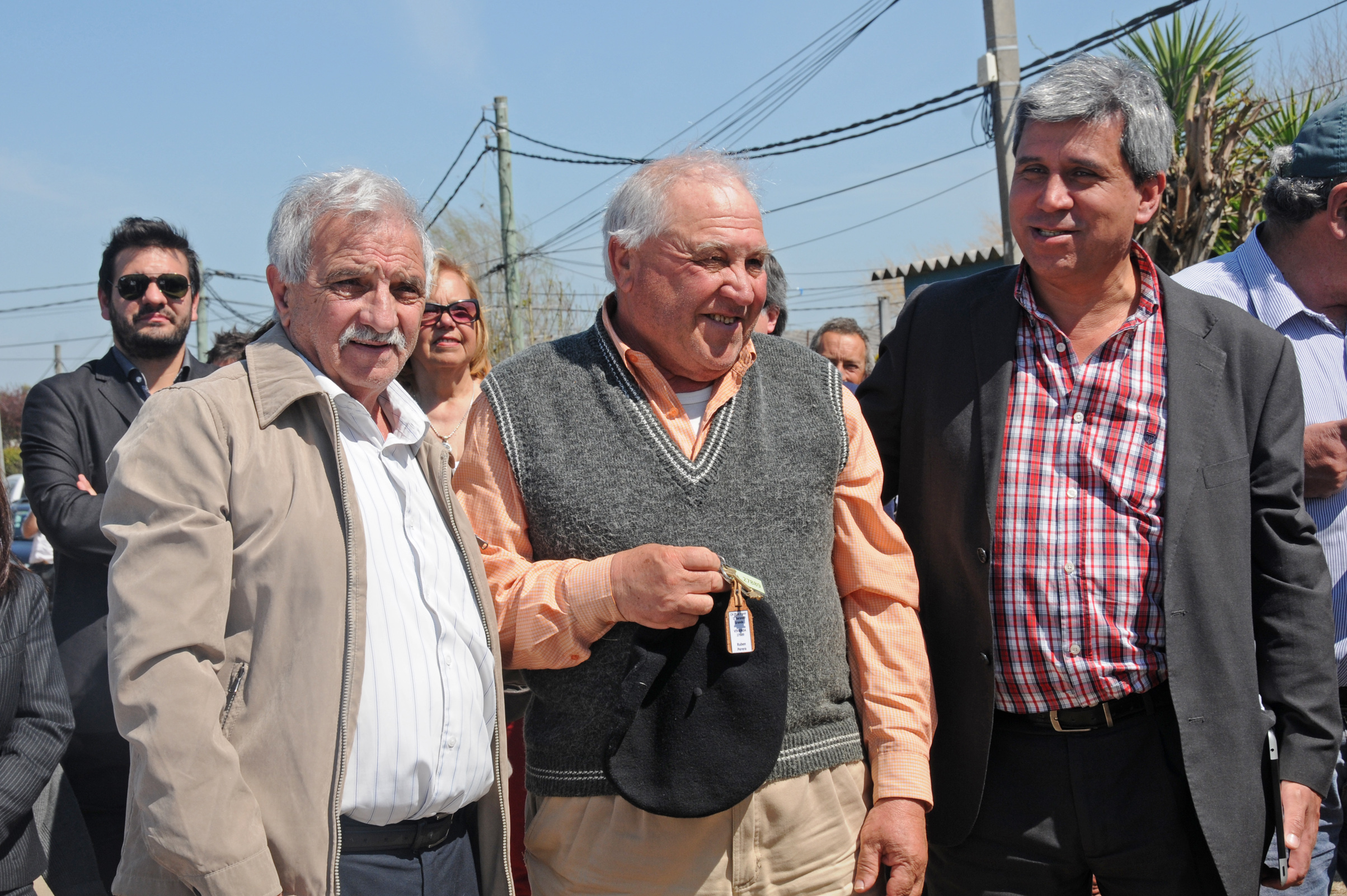 Entrega de viviendas a jubilados y pensionistas en Sarandí Grande