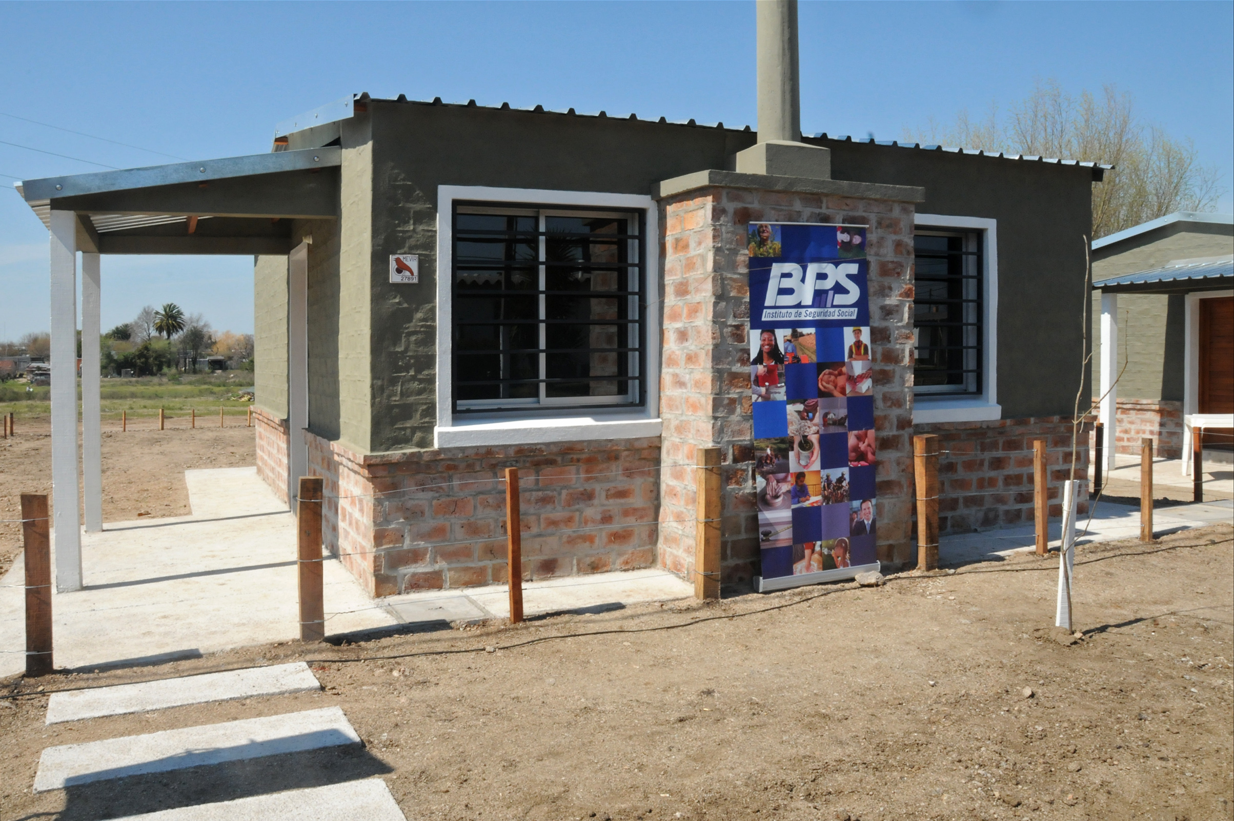 Primer proyecto de vivienda conjunto entre Ministerio de Vivienda, Mevir y  BPS | Uruguay Presidencia