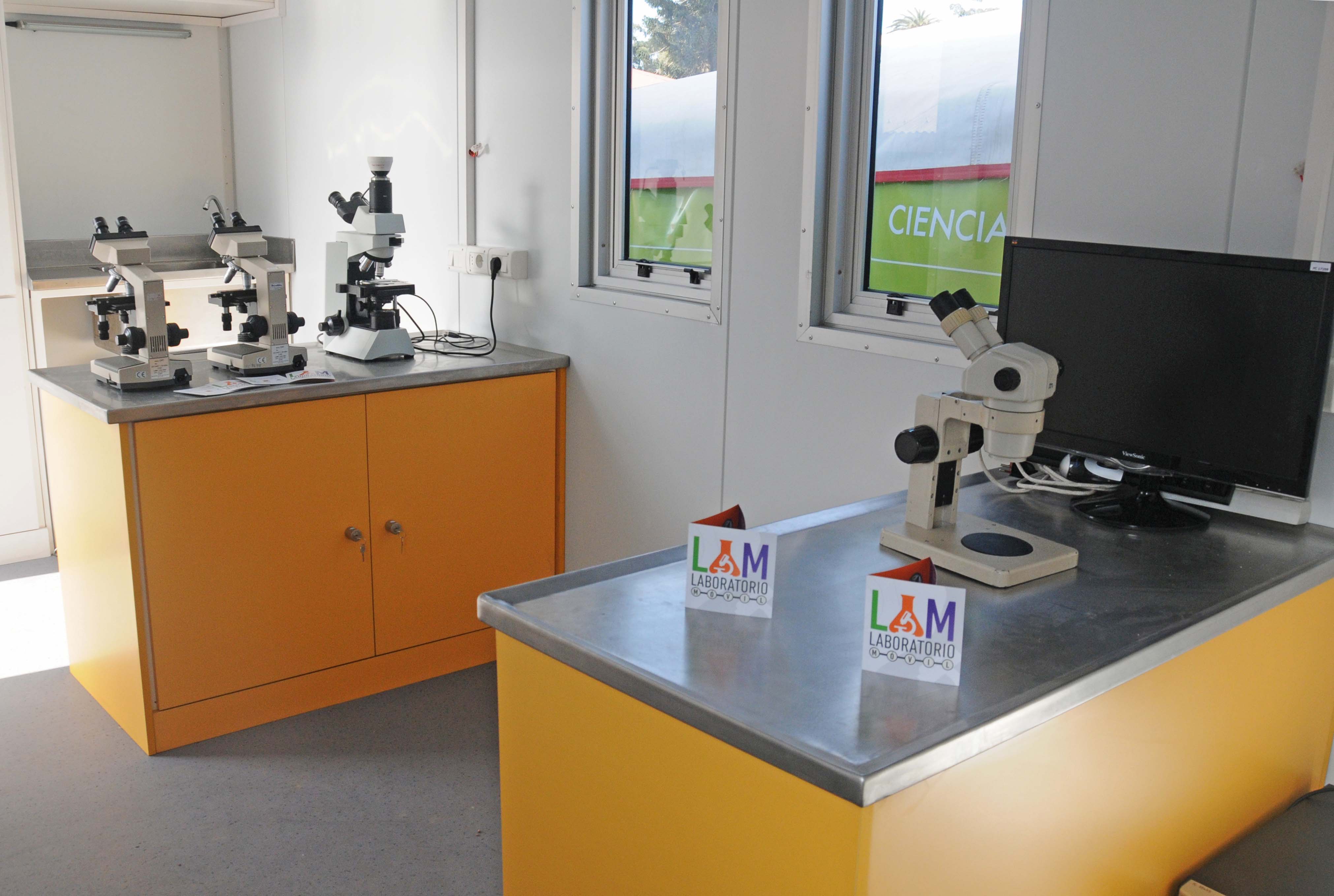 Laboratorio Móvil recorre centros educativos rurales acercando ciencia a niños y jóvenes