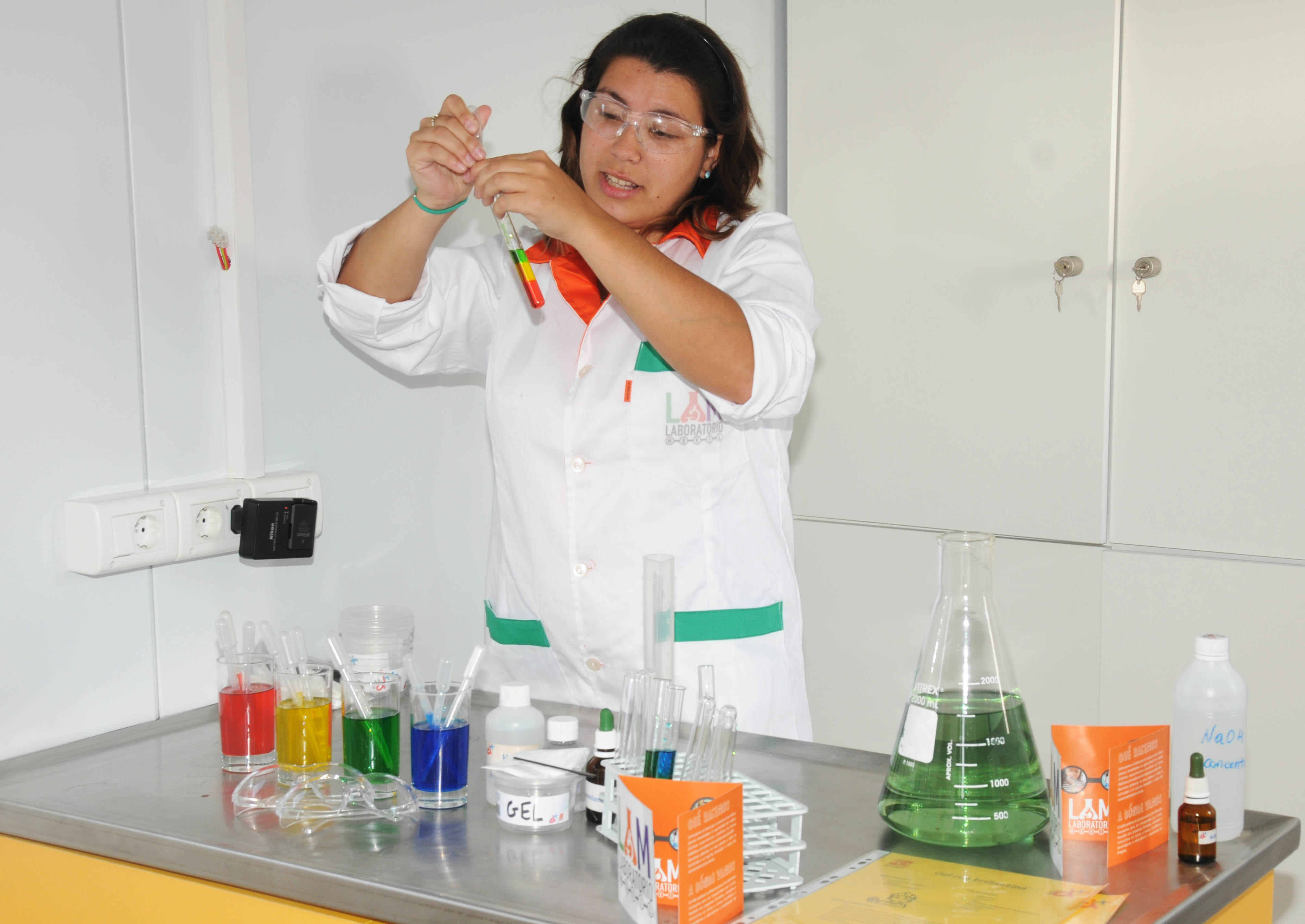 Laboratorio Móvil recorre centros educativos rurales acercando ciencia a niños y jóvenes