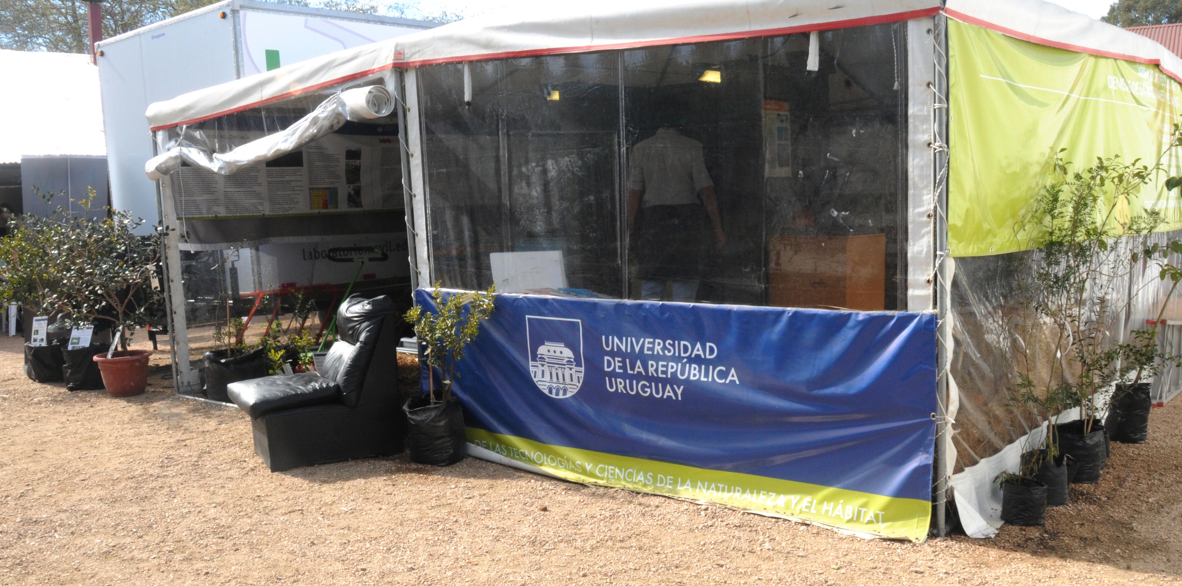 Laboratorio Móvil recorre centros educativos rurales acercando ciencia a niños y jóvenes