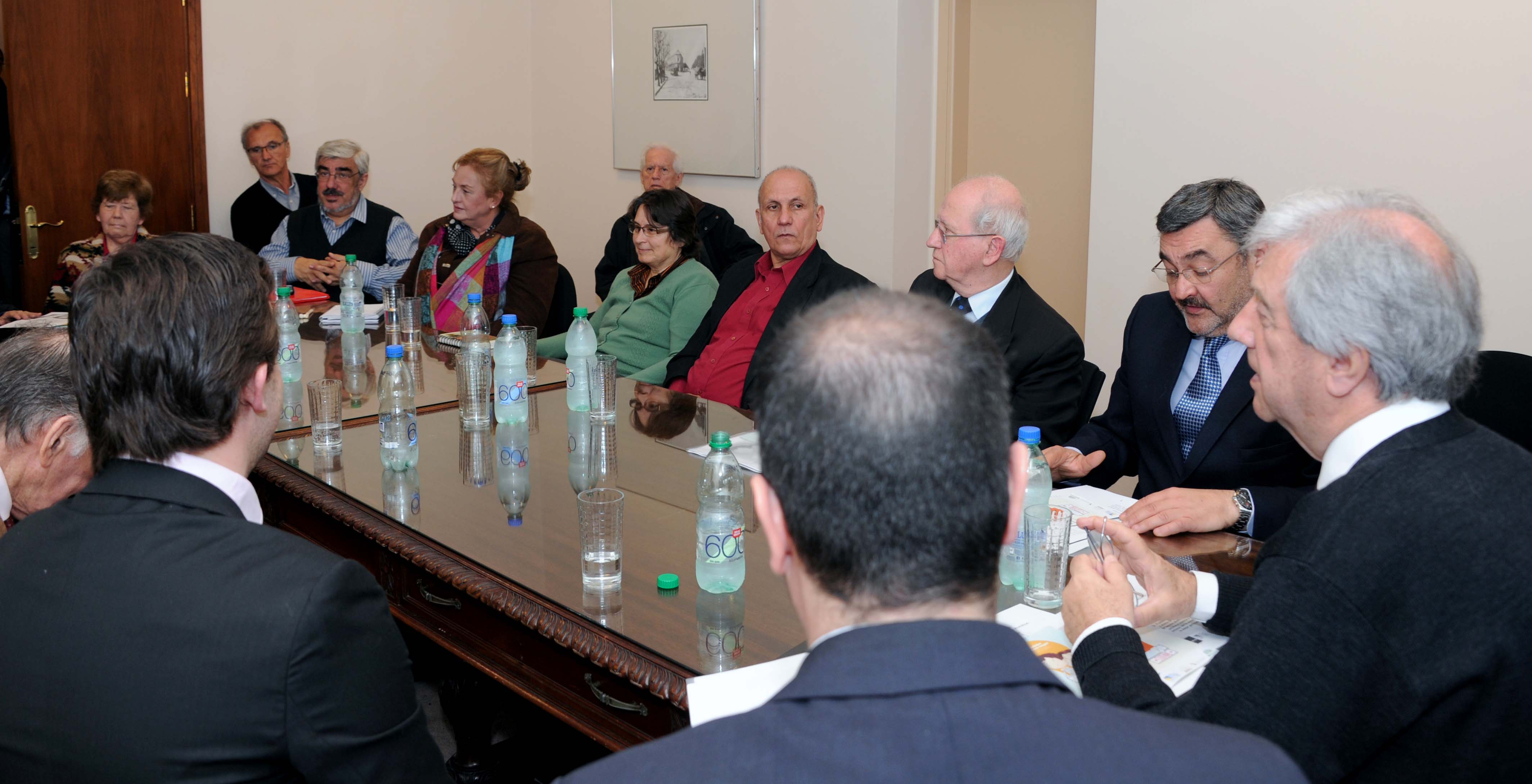 Vázquez encabezó reunión con la Comisión para la Regulación del consumo de alcohol