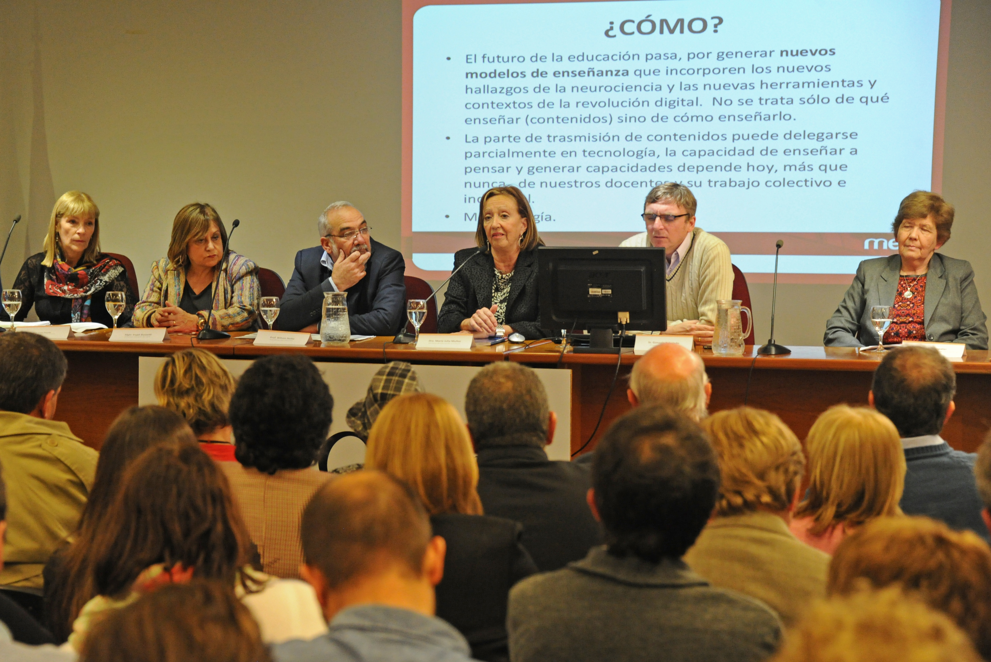 Encuentro denominado El Nuevo ADN de la Educación Uruguaya