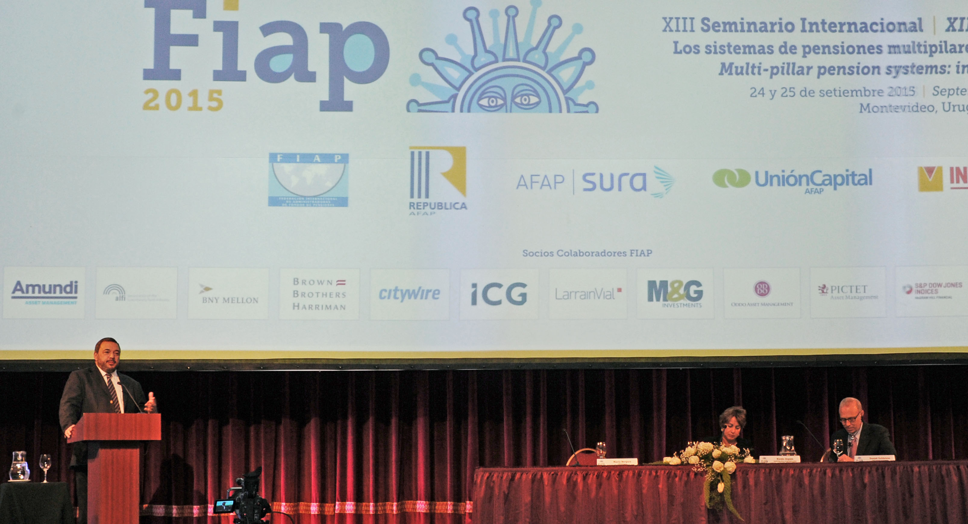 Mario Bergara en XIII Seminario Internacional FIAP