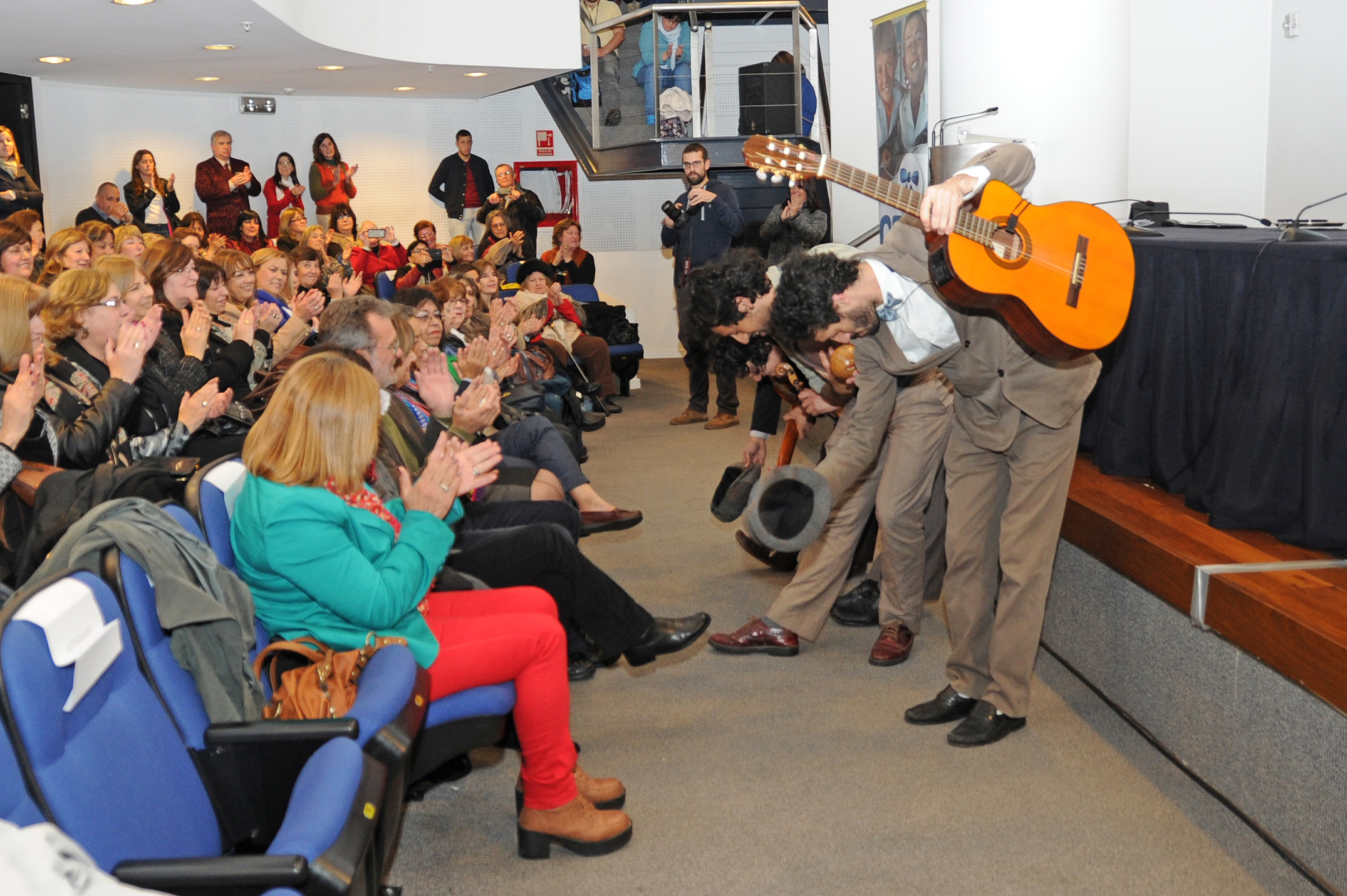 Celebración del día del Maestro y reconocimiento a docentes con 34 o más años de actuación