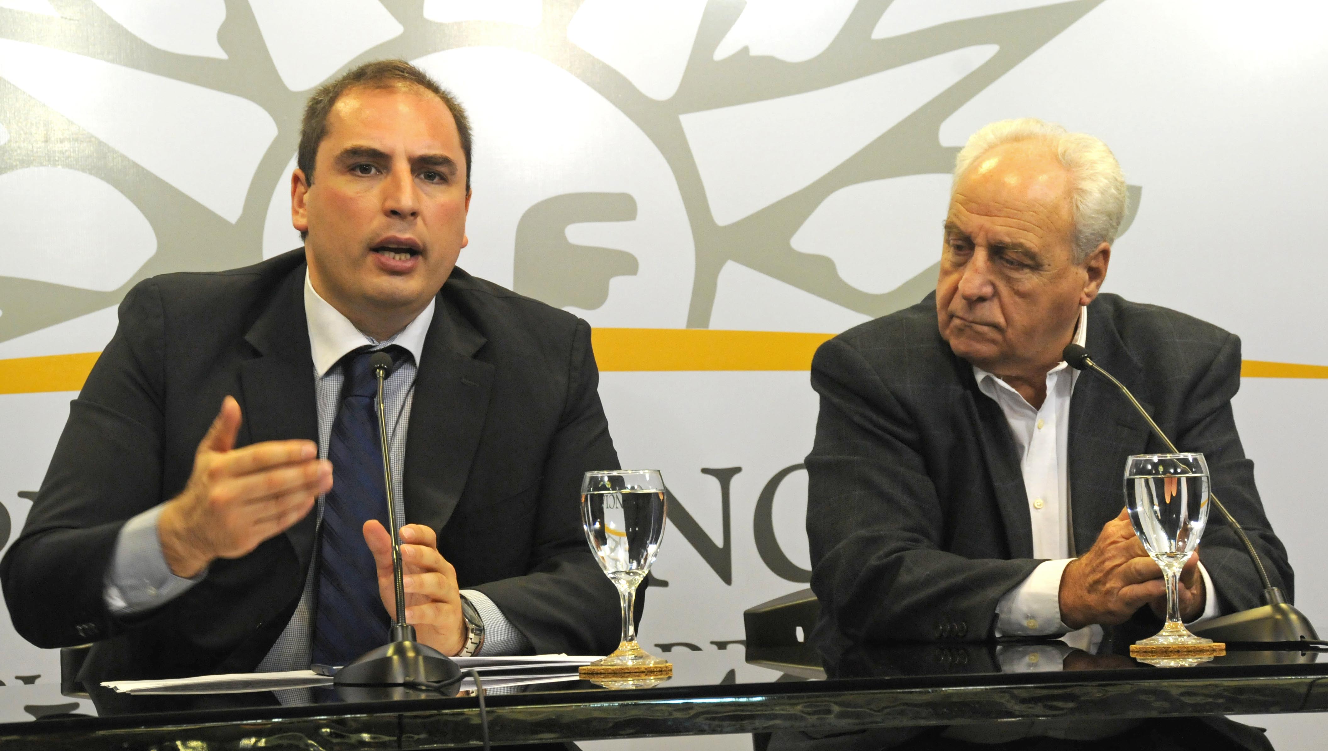 Ferreri y Rossi en conferencia de prensa luego del consejo de ministros del día de hoy