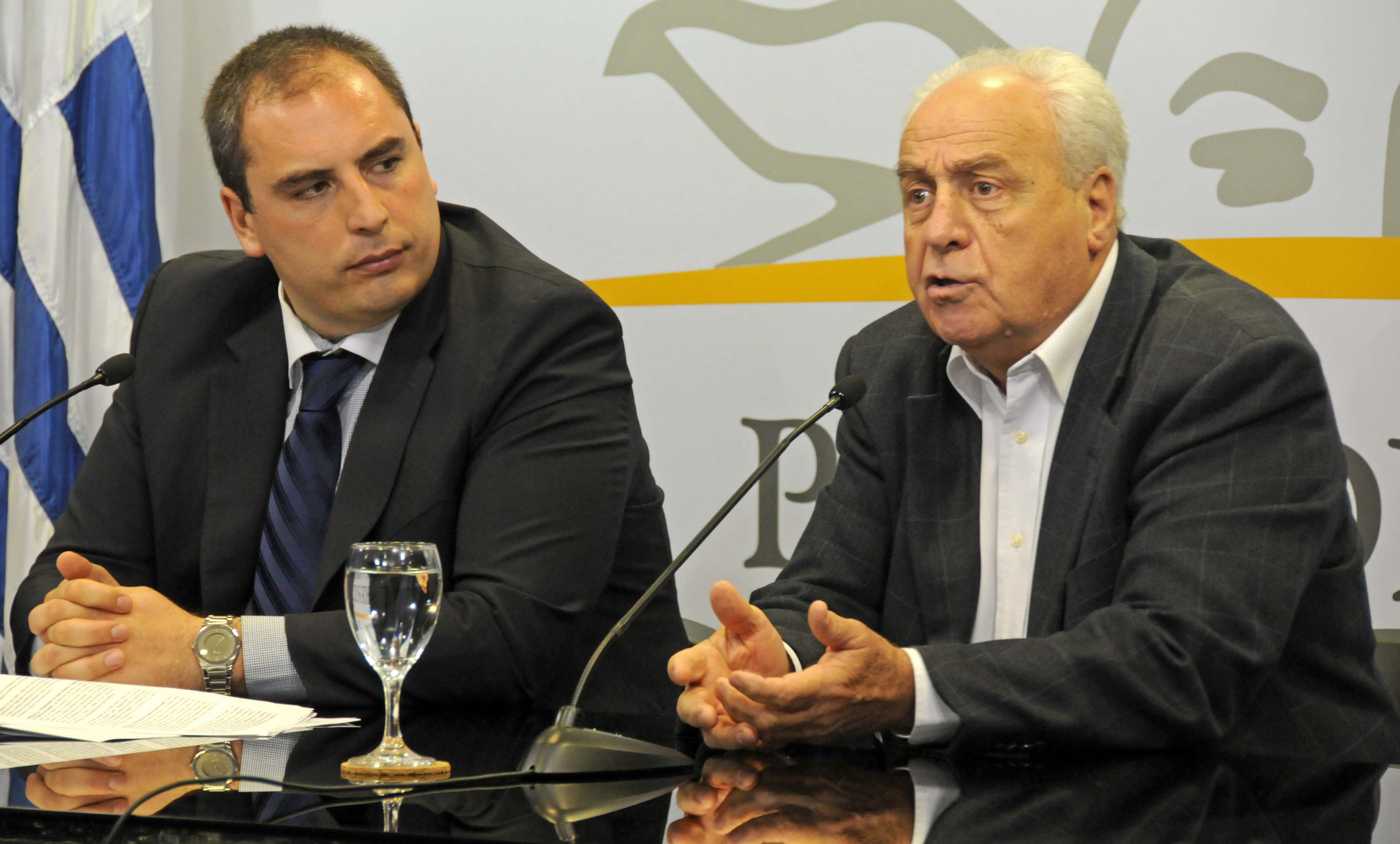 Ferreri y Rossi en conferencia de prensa luego del consejo de ministros del día de hoy