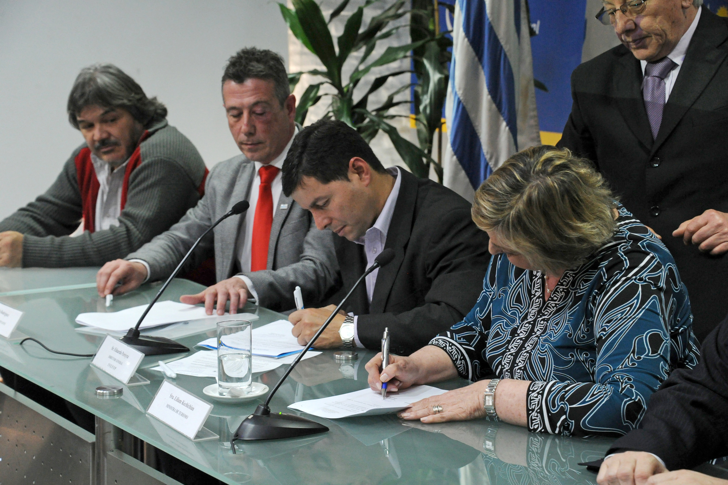 Firma del acuerdo