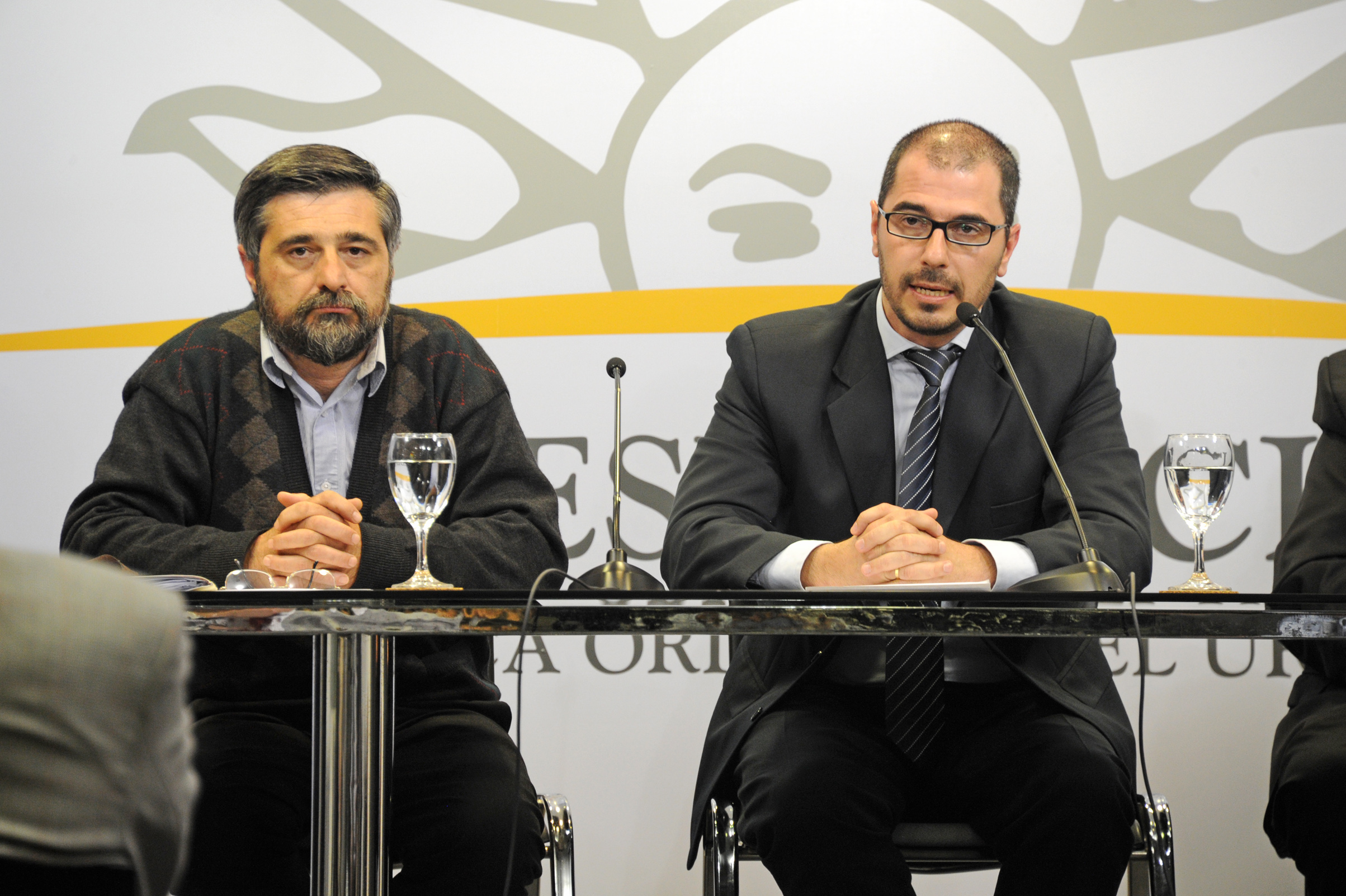 Prosecretario de la Presidencia de la República, Juan Andrés Roballo, dirigiéndose a los presentes