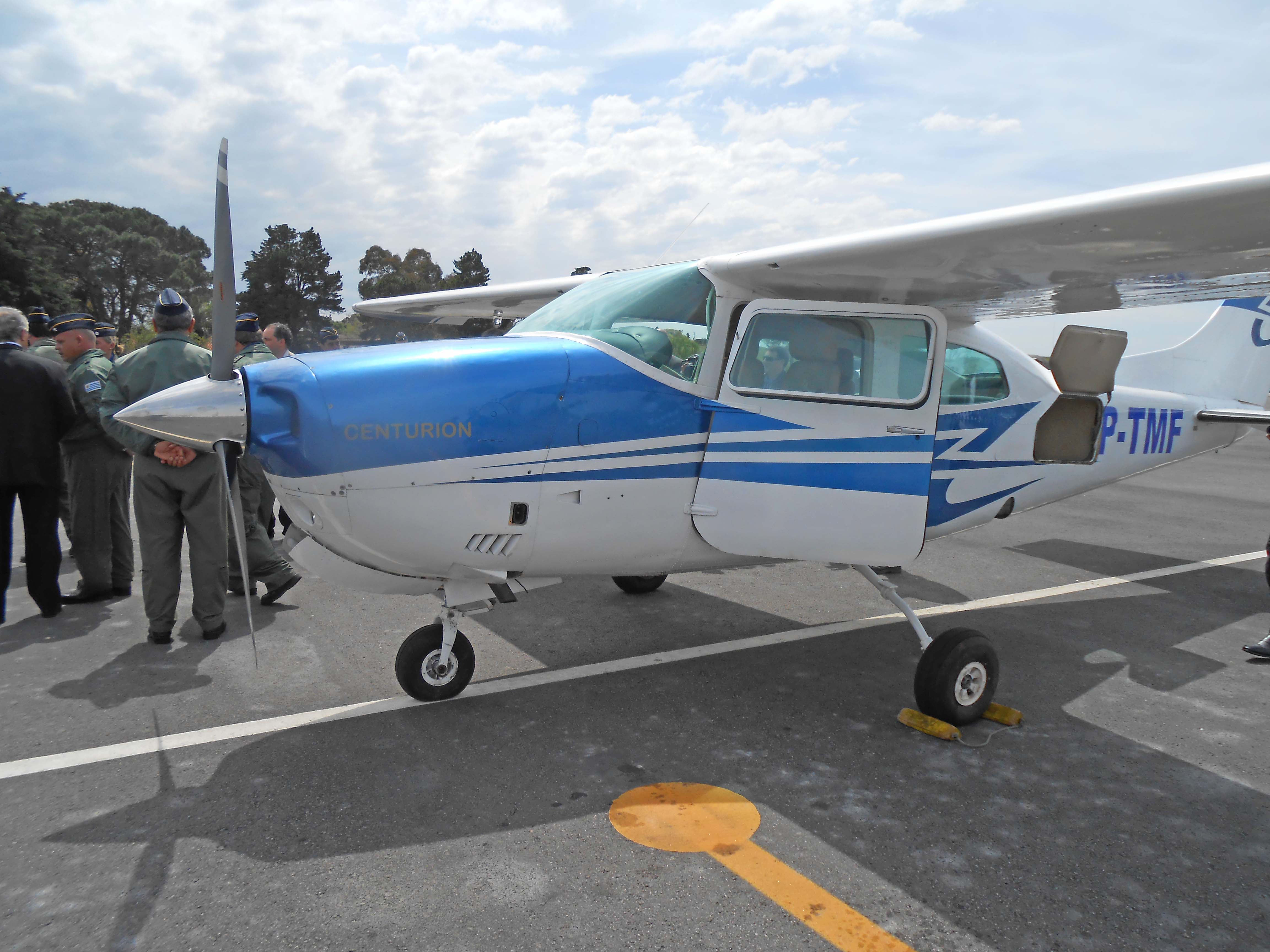 Junta Nacional de Drogas entregó aeronave al Ministerio de Defensa Nacional que fue incautada al narcotráfico