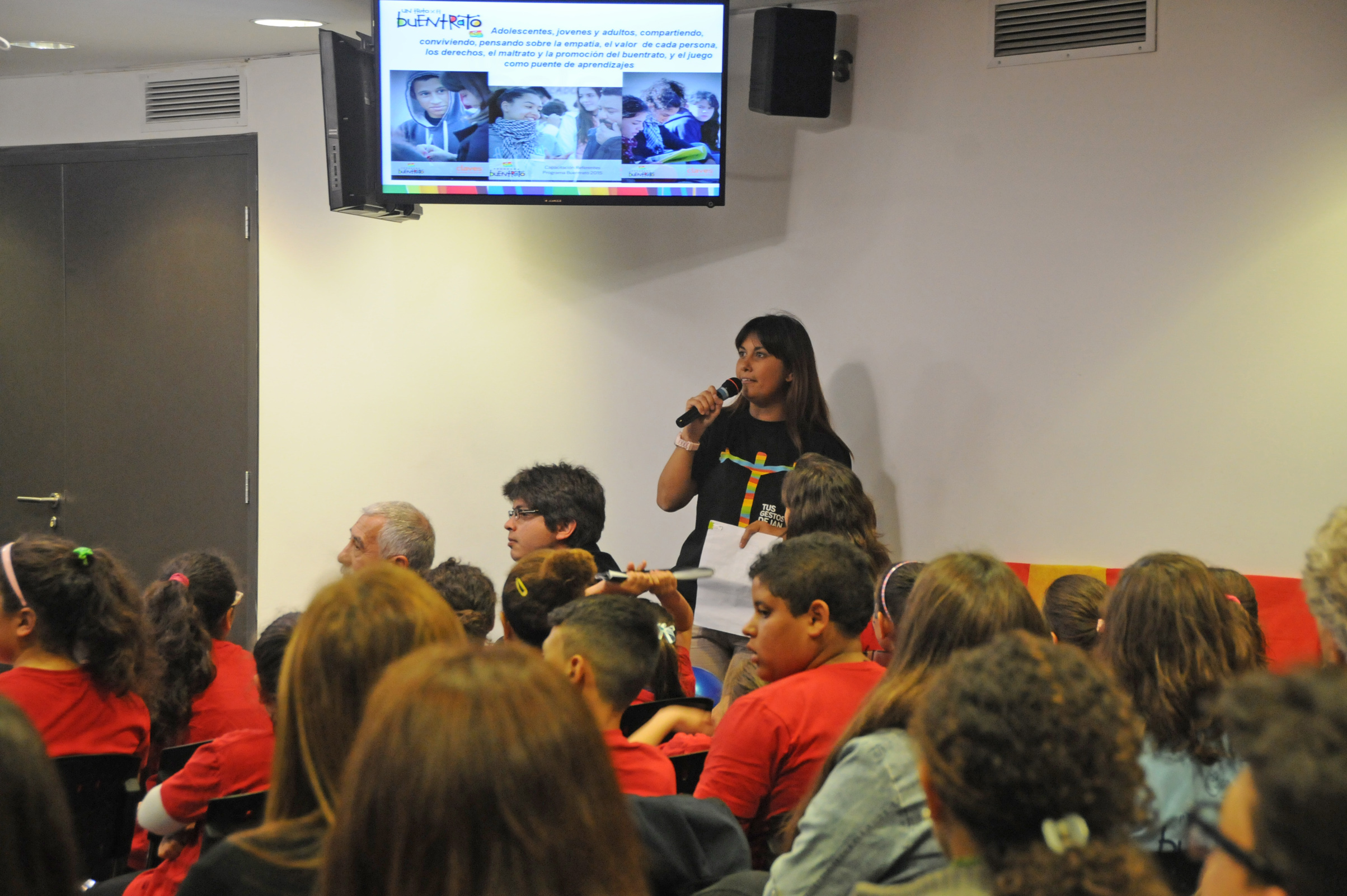 MSP, MIDES, MEC e intendencias de todo el país realizan campaña nacional contra el maltrato y abuso infantil