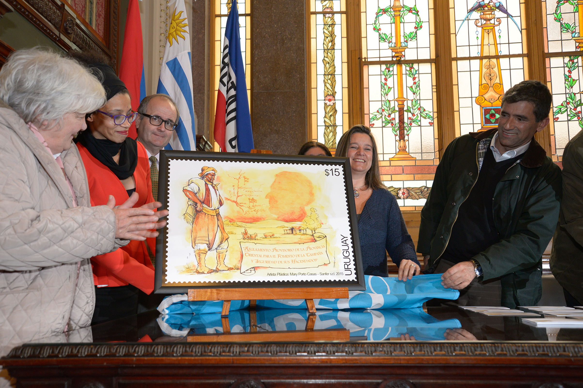 Presentación del sello postal Reglamento de Tierras