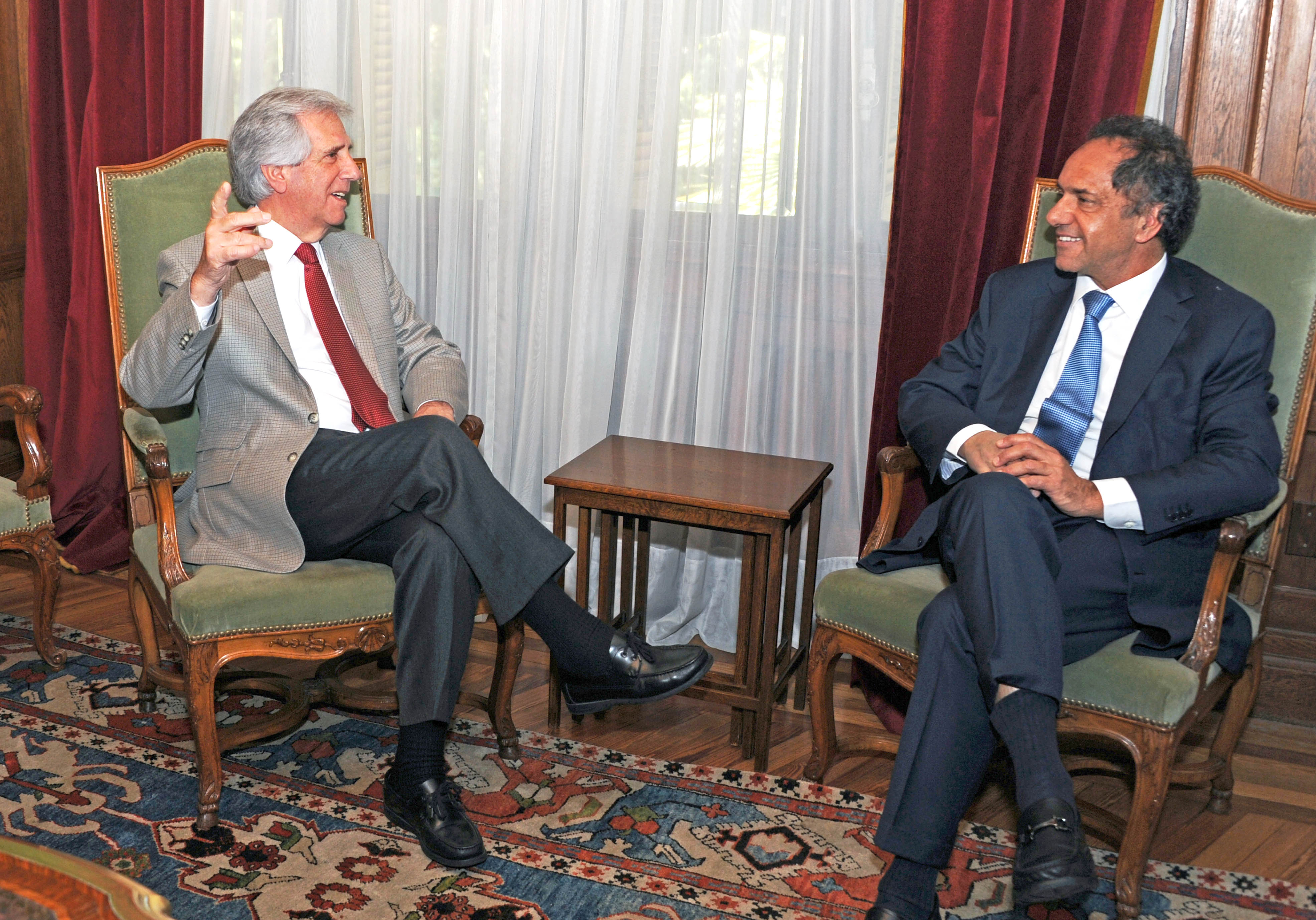 Vázquez mantuvo una reunión privada con Daniel Scioli