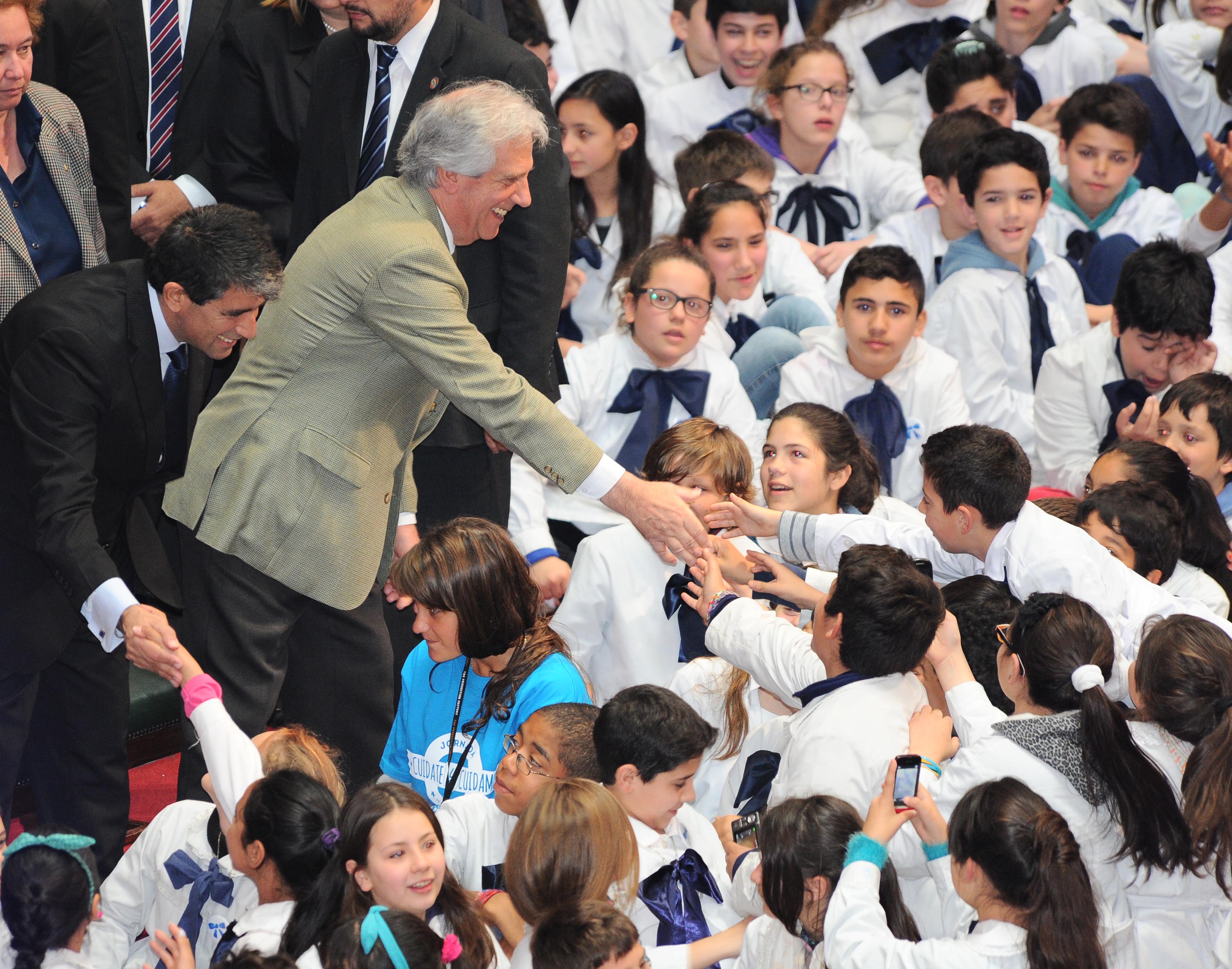 Presidente Vázquez encabezó jornada nacional de prevención de uso de bebidas alcohólicas