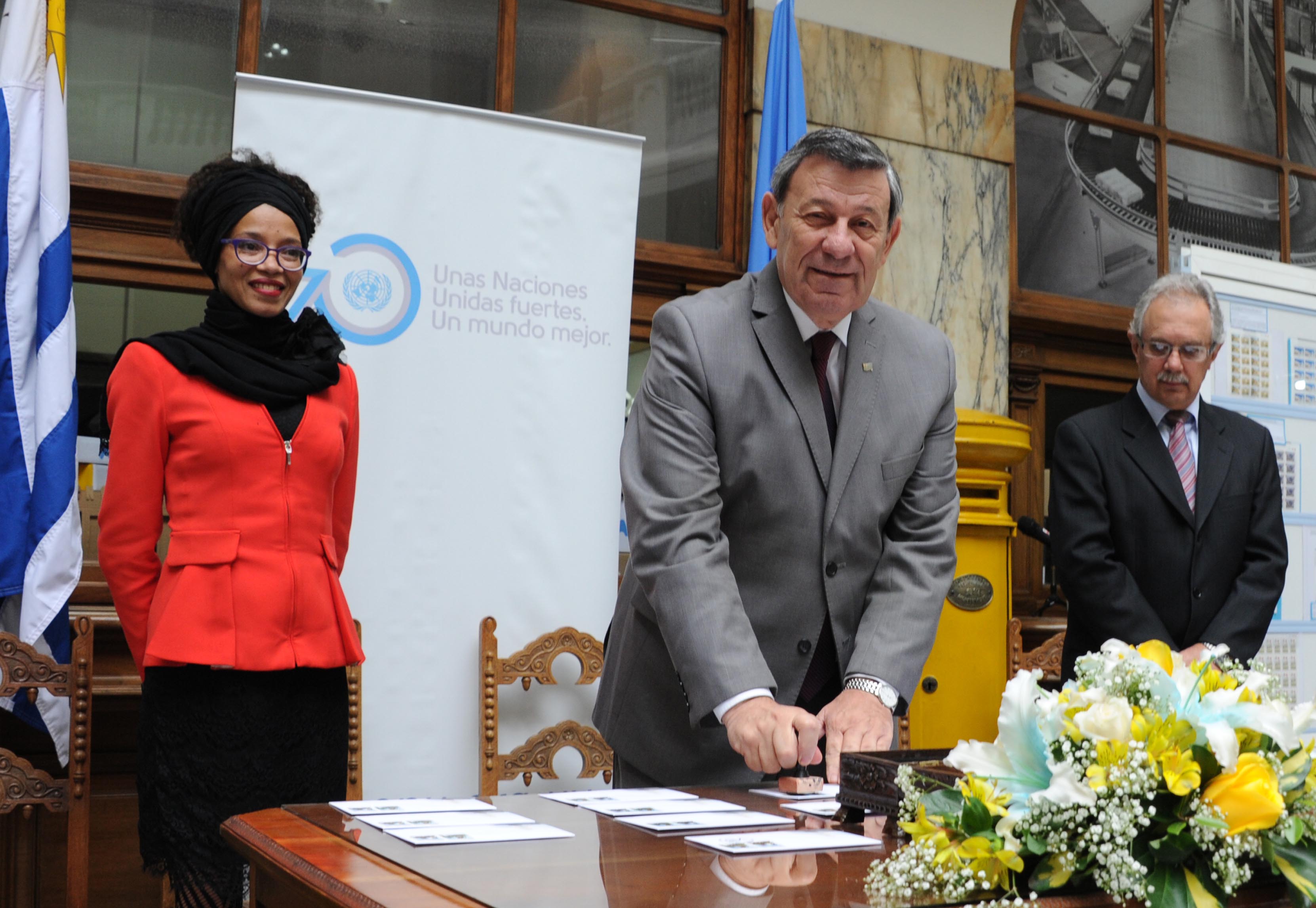 Correo y MRREE presentaron los sellos conmemorativos del 70° aniversario de las Naciones Unidas