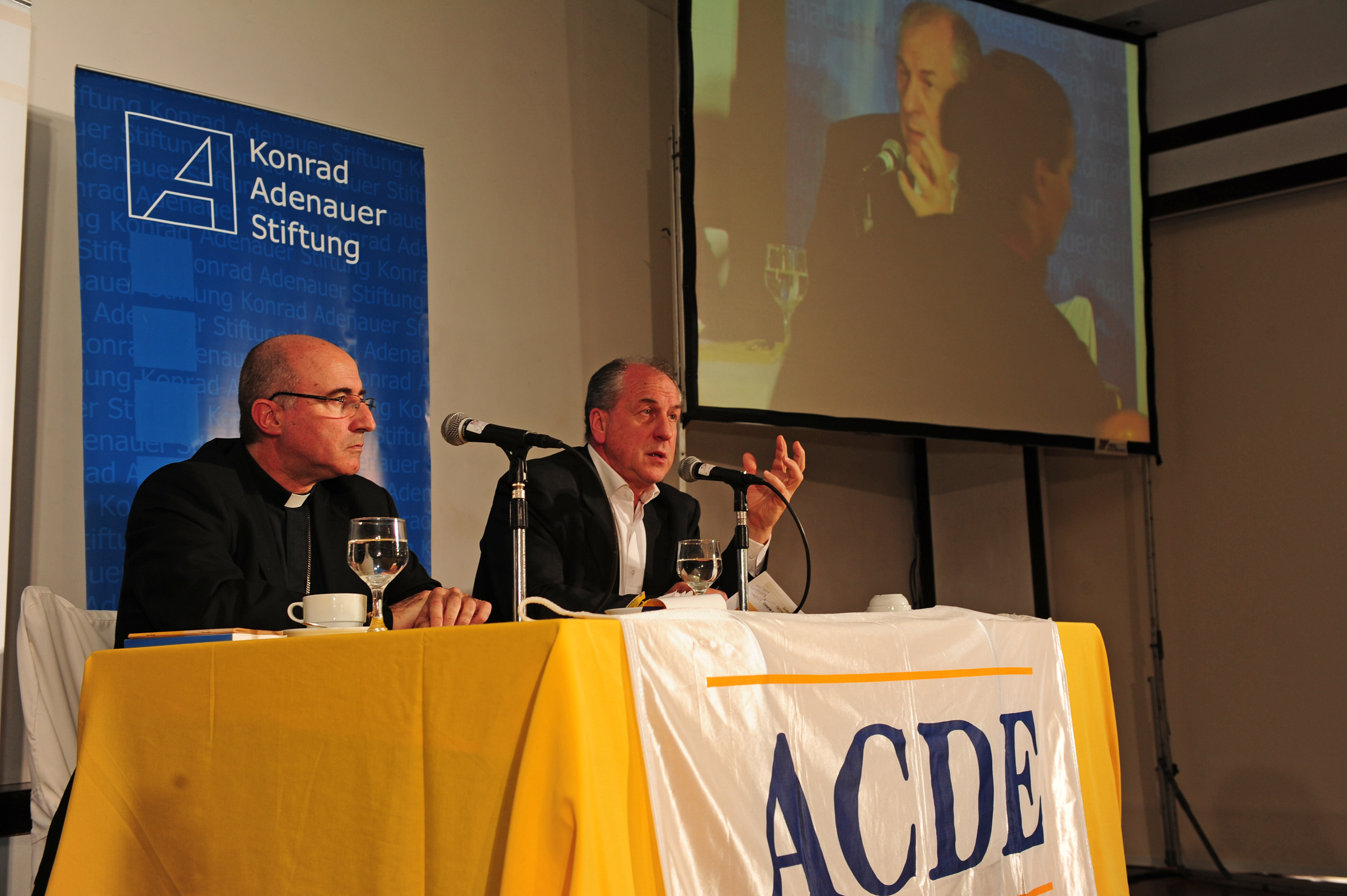 Daniel Sturla participó de una conferencia sobre cultura laboral junto al ministro Ernesto Murro