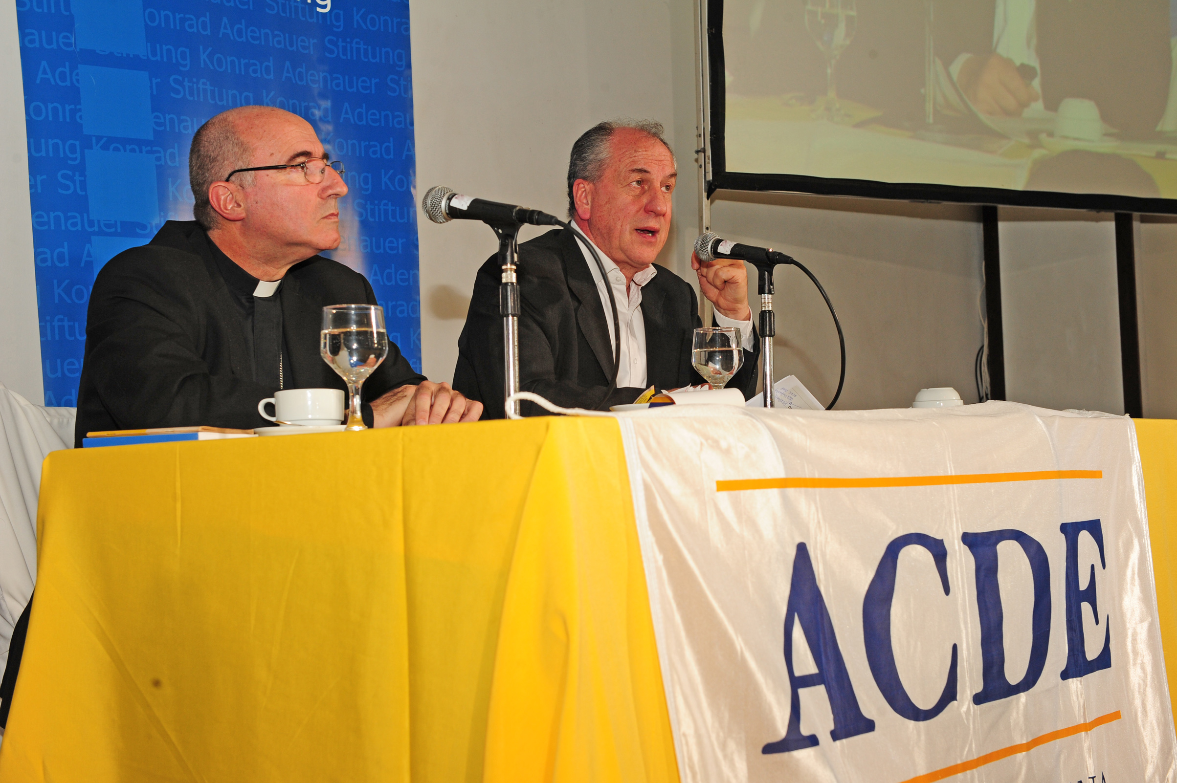 Daniel Sturla participó de una conferencia sobre cultura laboral junto al ministro Ernesto Murro