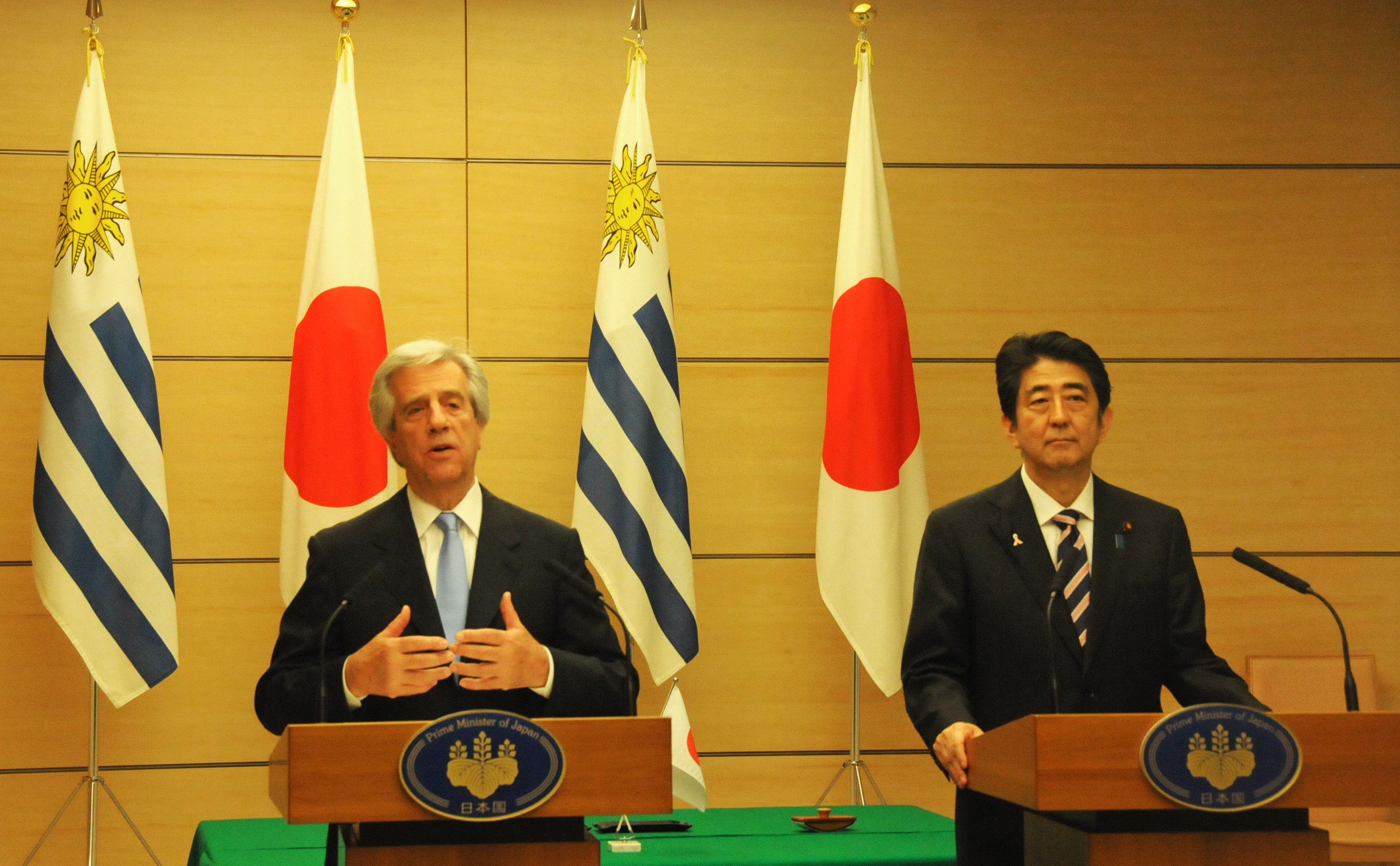 Encuentro entre Tabaré Vázquez y el primer ministro japonés, Shinzō Abe
