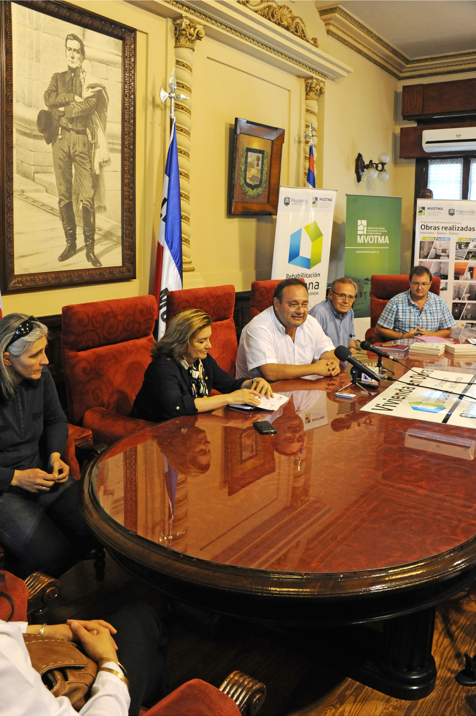 Ceremonia de entrega de 20 préstamos para la mejora de vivienda en Paysandú