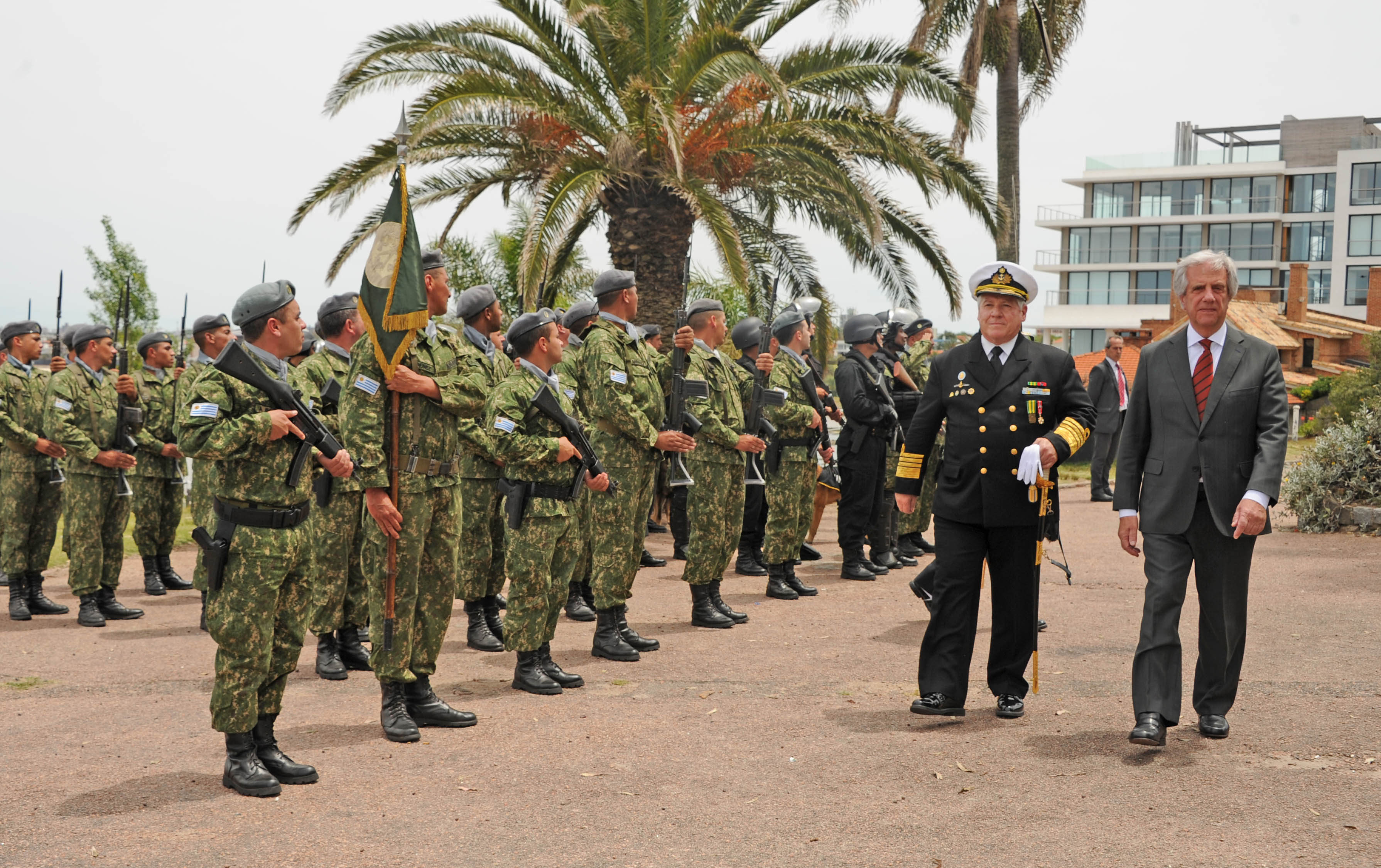 Tabaré Vázquez participó del 198° Aniversario de la Armada Nacional