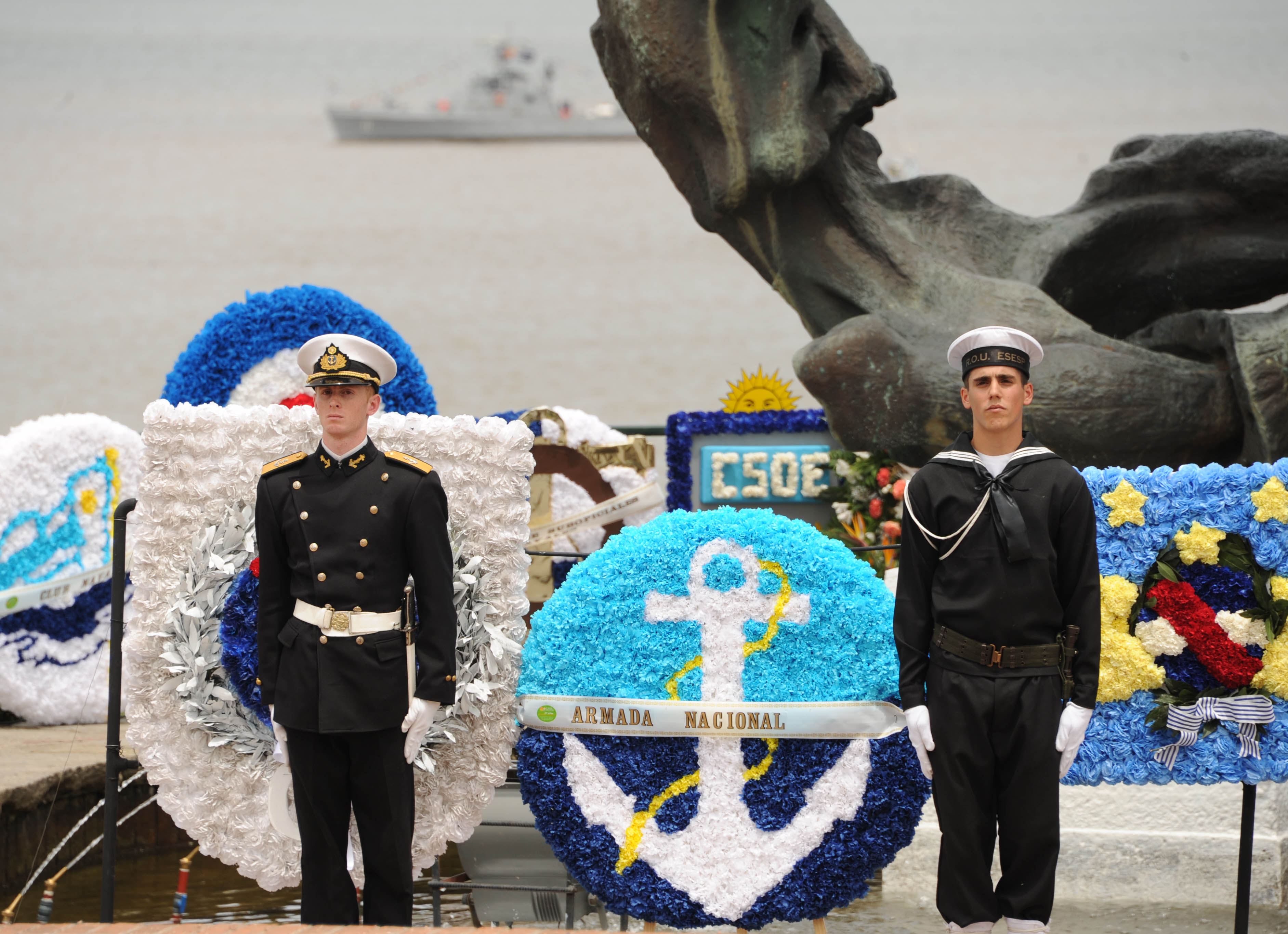 Tabaré Vázquez participó del 198° Aniversario de la Armada Nacional