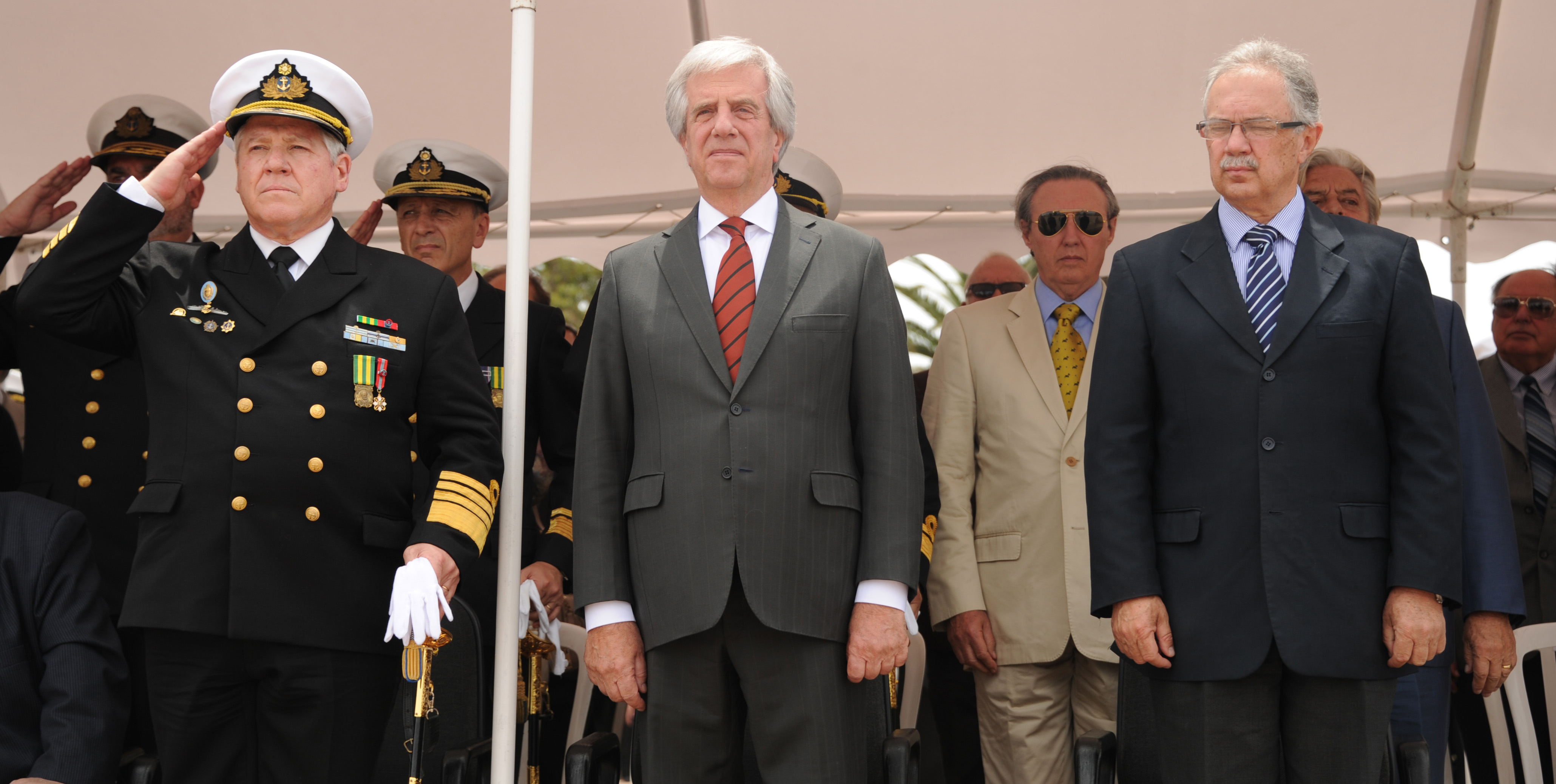Tabaré Vázquez participó del 198° Aniversario de la Armada Nacional