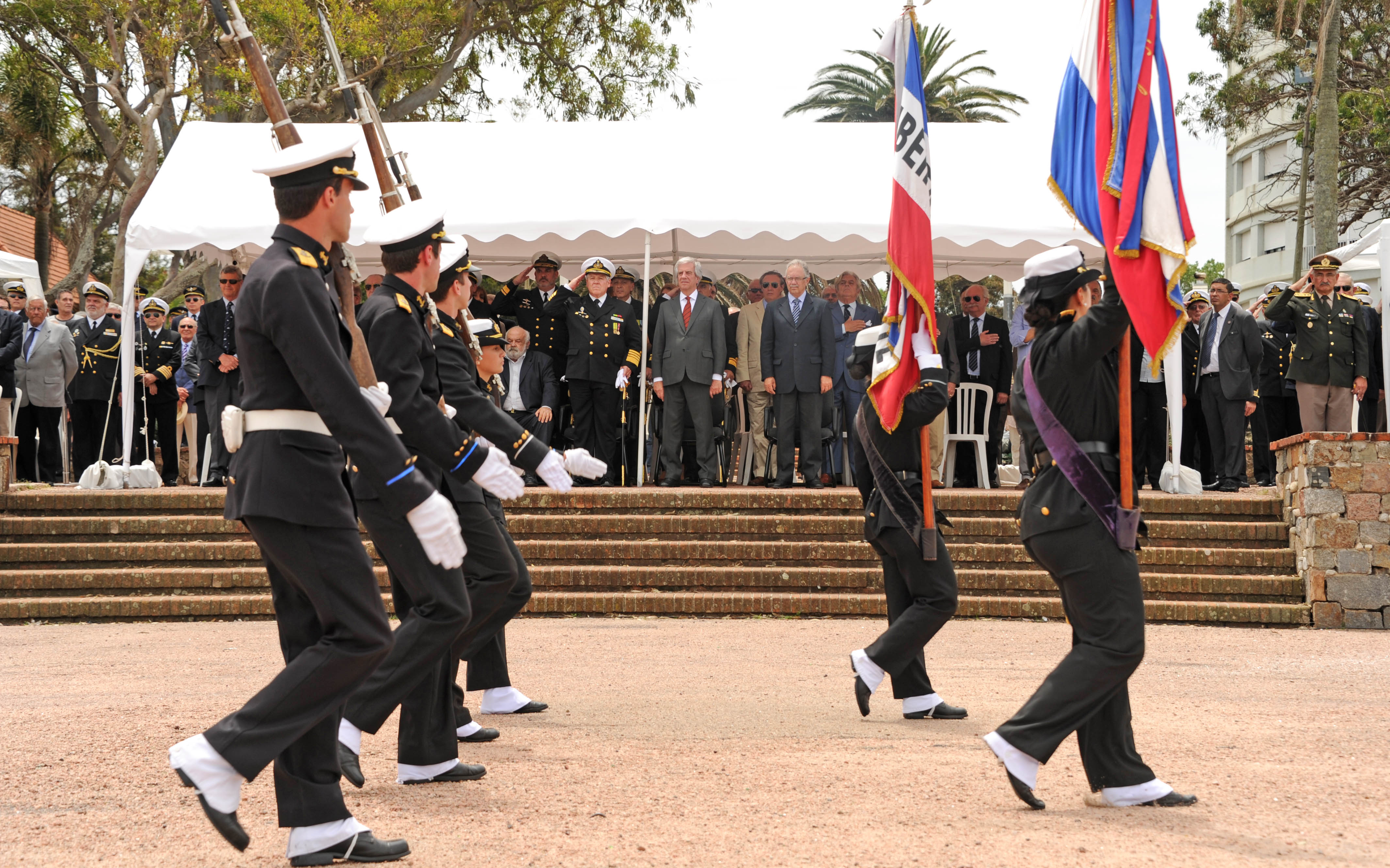 Tabaré Vázquez participó del 198° Aniversario de la Armada Nacional