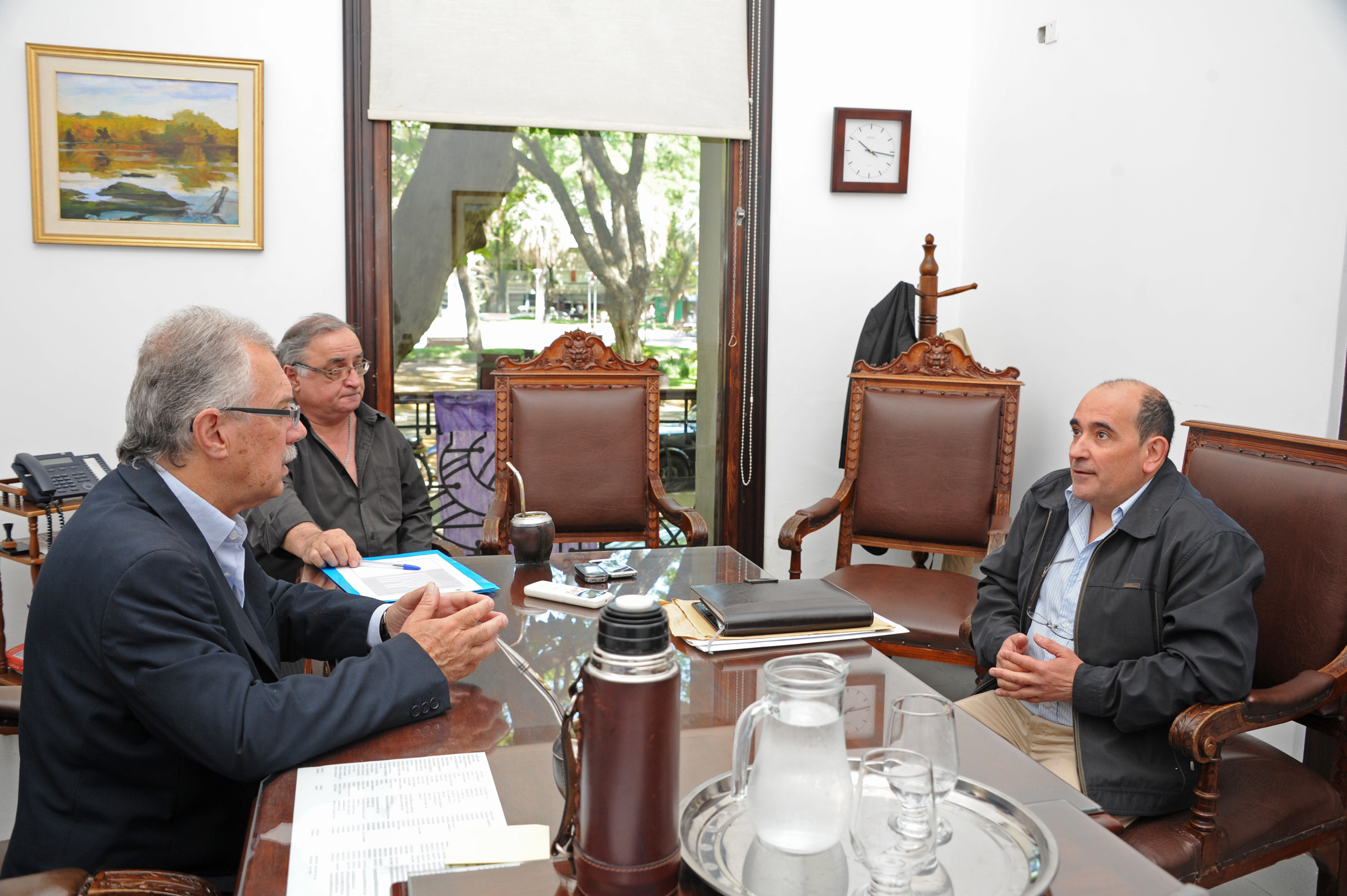 Reunión encabezada por el subsecretario de Defensa Nacional, Jorge Menéndez, en Durazno