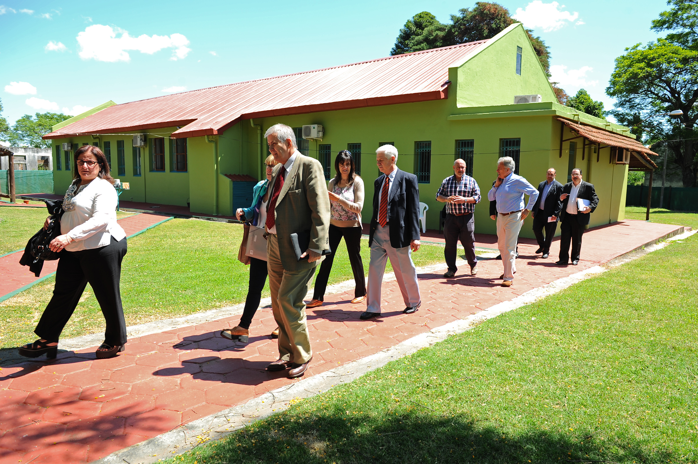 Recorrida de autoridades del MSP por instalaciones del Centro de Salud Mental, junto al Hospital Departamental de Durazno