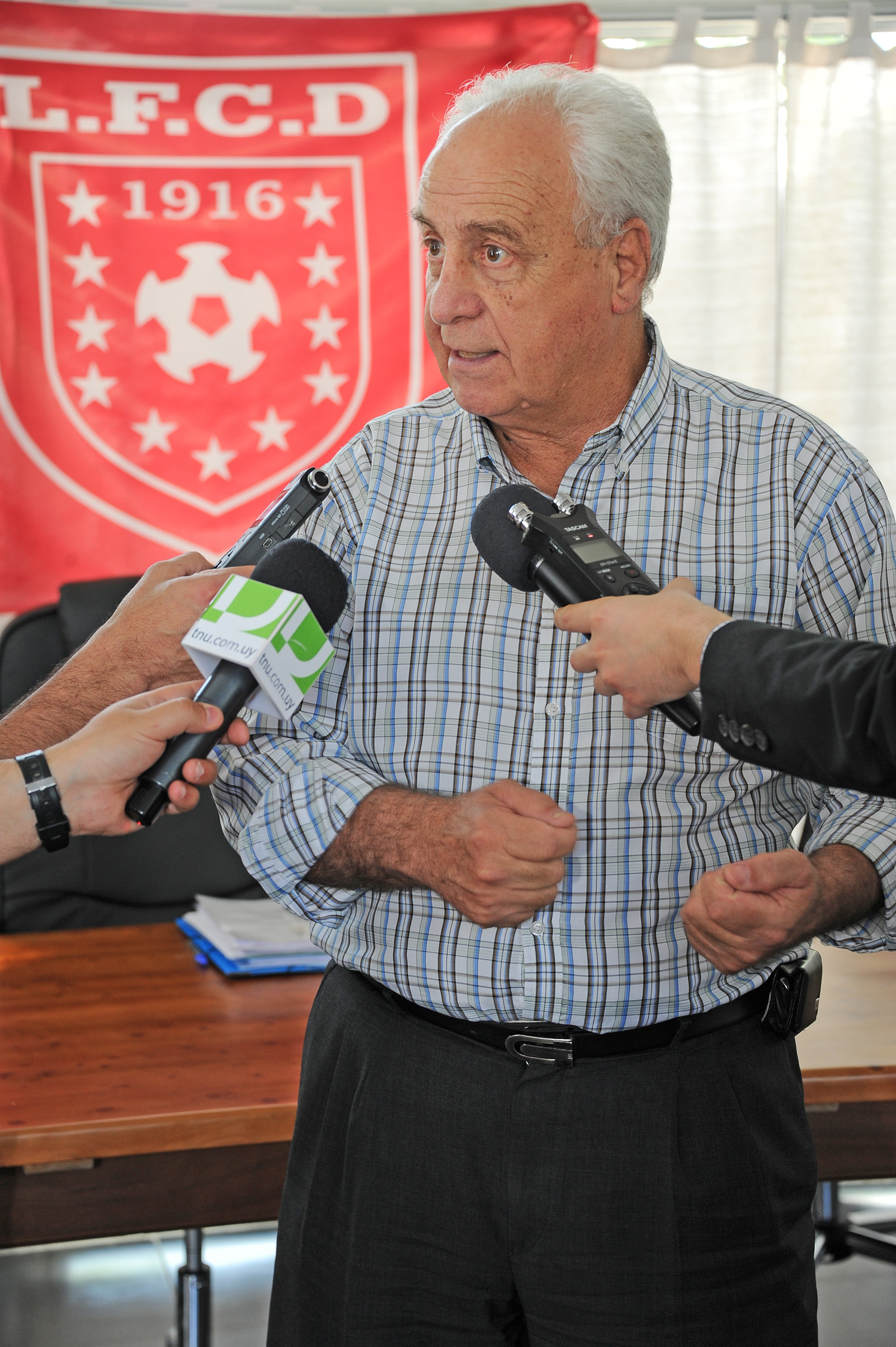 Ministro de Transporte y Obras Públicas, Víctor Rossi