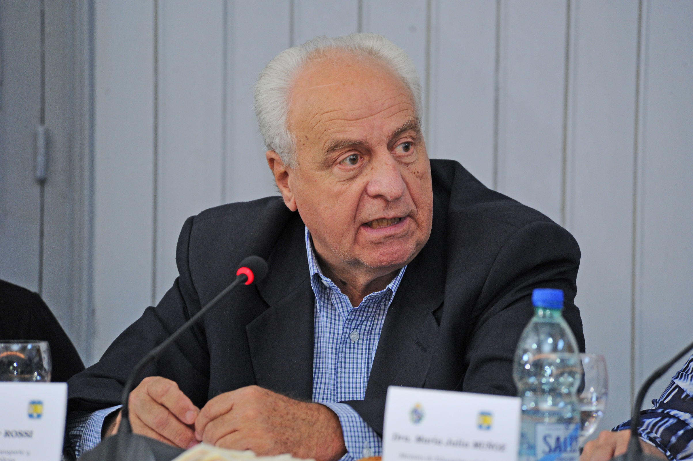 Ministro de Transporte y Obras Públicas, Víctor Rossi