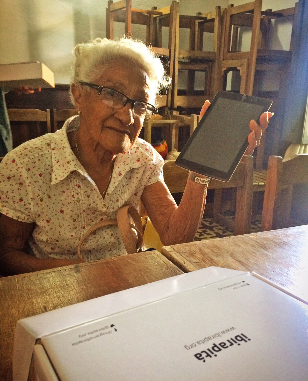 Acto de celebración de 15.000 tablets entregadas a jubilados